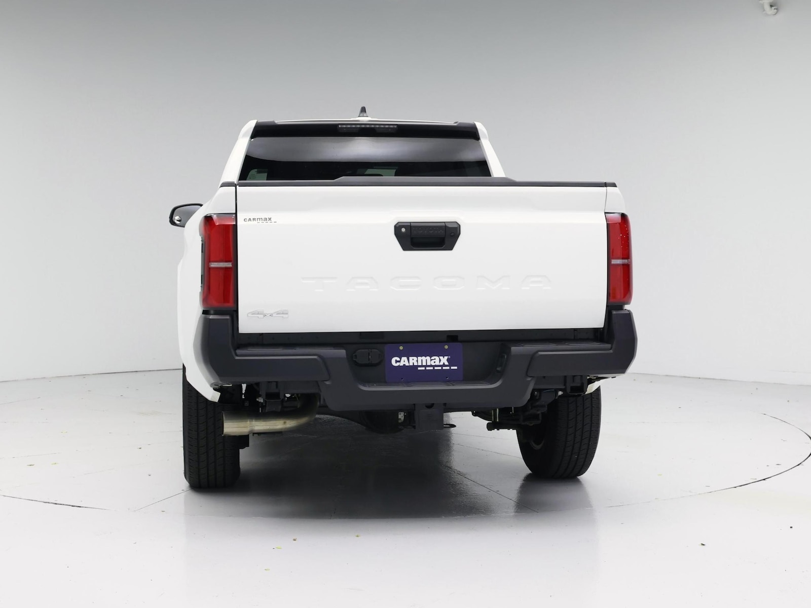 2024 Toyota Tacoma SR - Photo 7