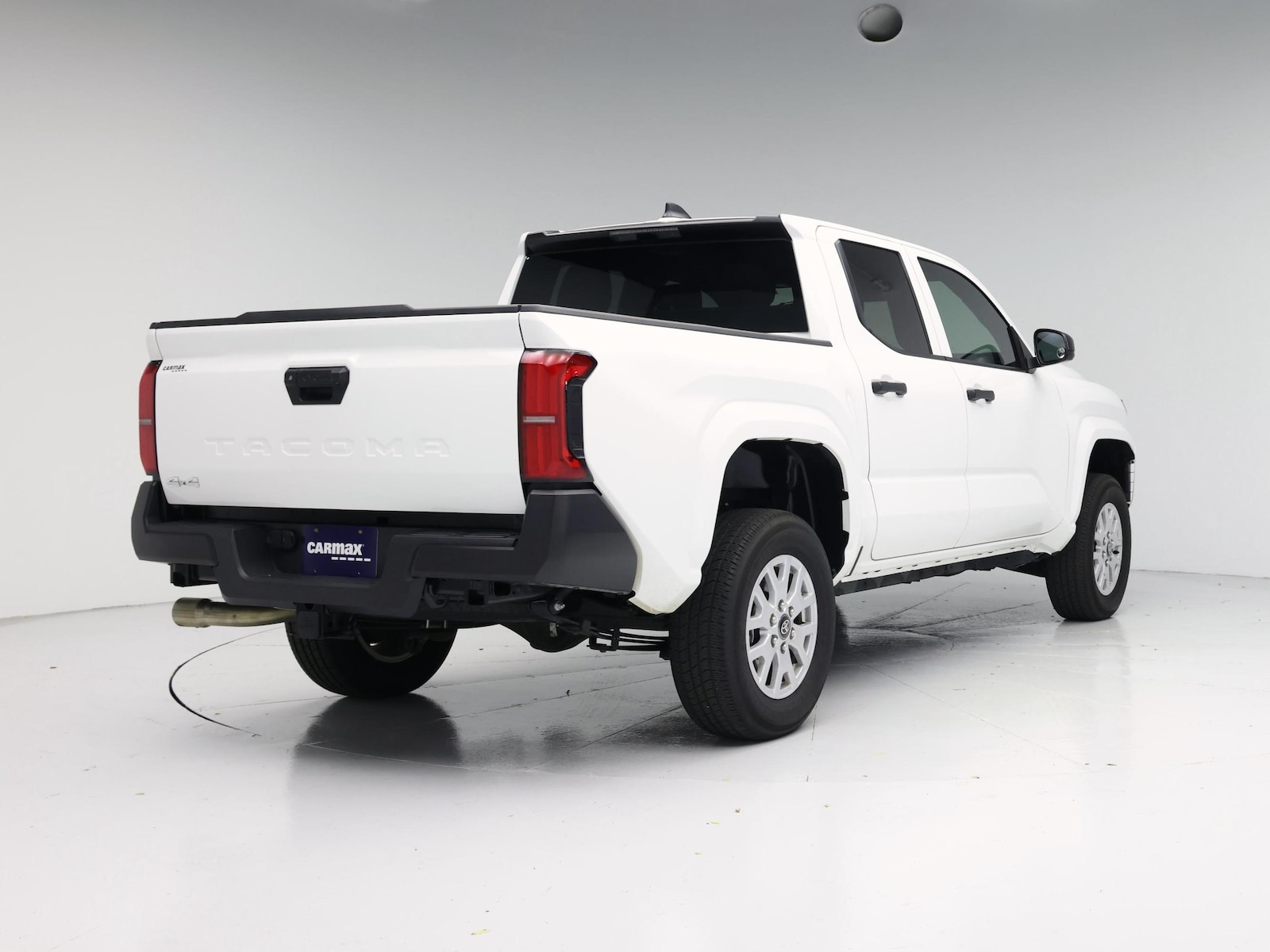 2024 Toyota Tacoma SR - Photo 9