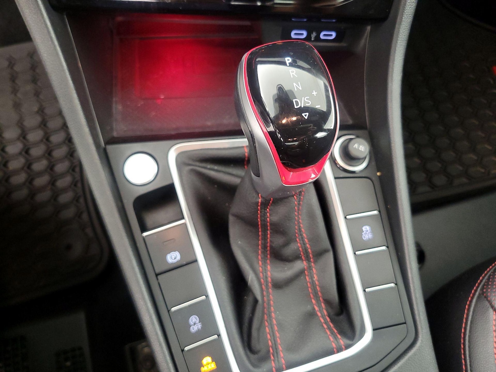 2022 Volkswagen Jetta GLI Autobahn - Photo 18
