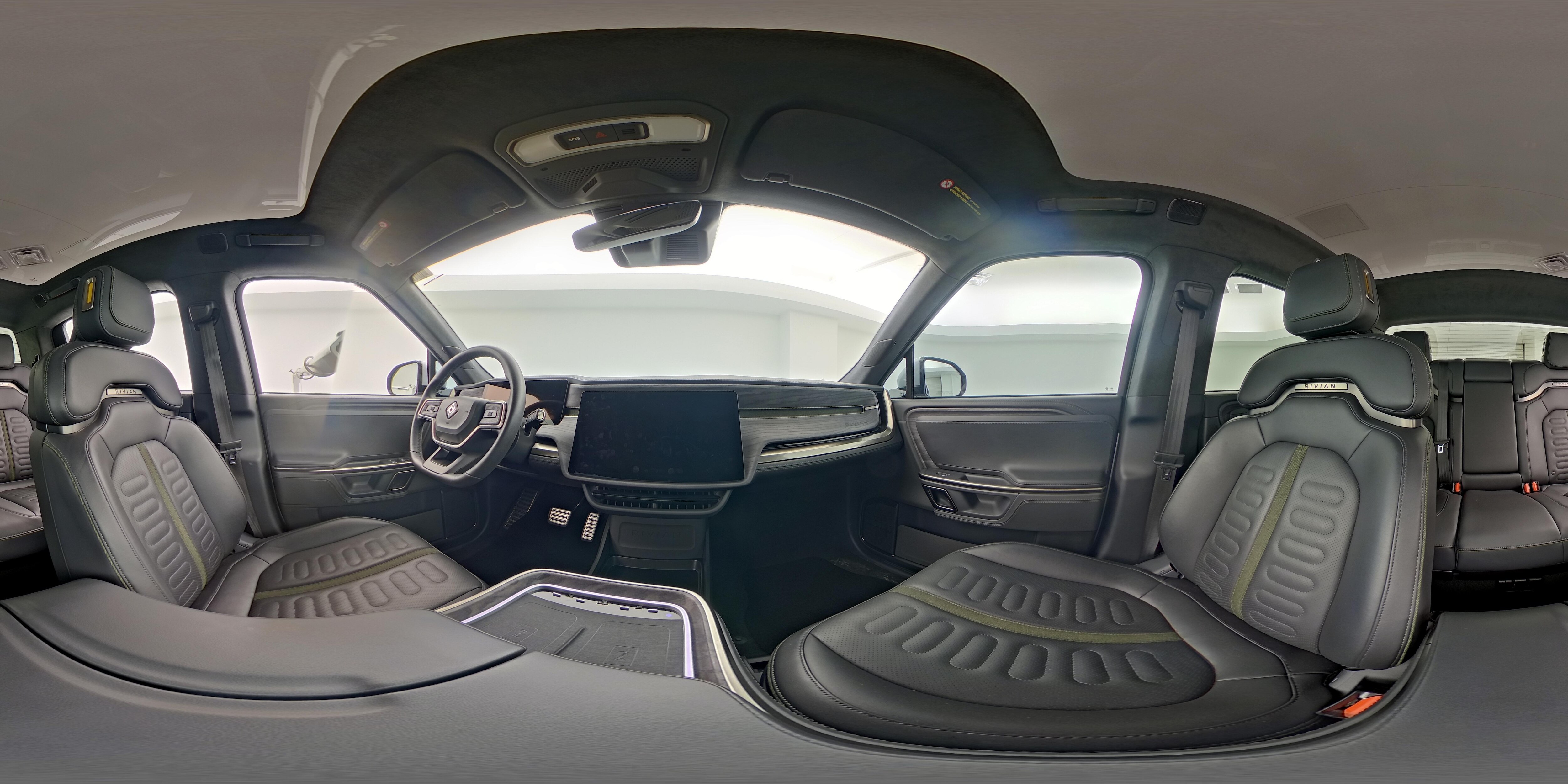 2022 Rivian R1T Adventure - Photo 24