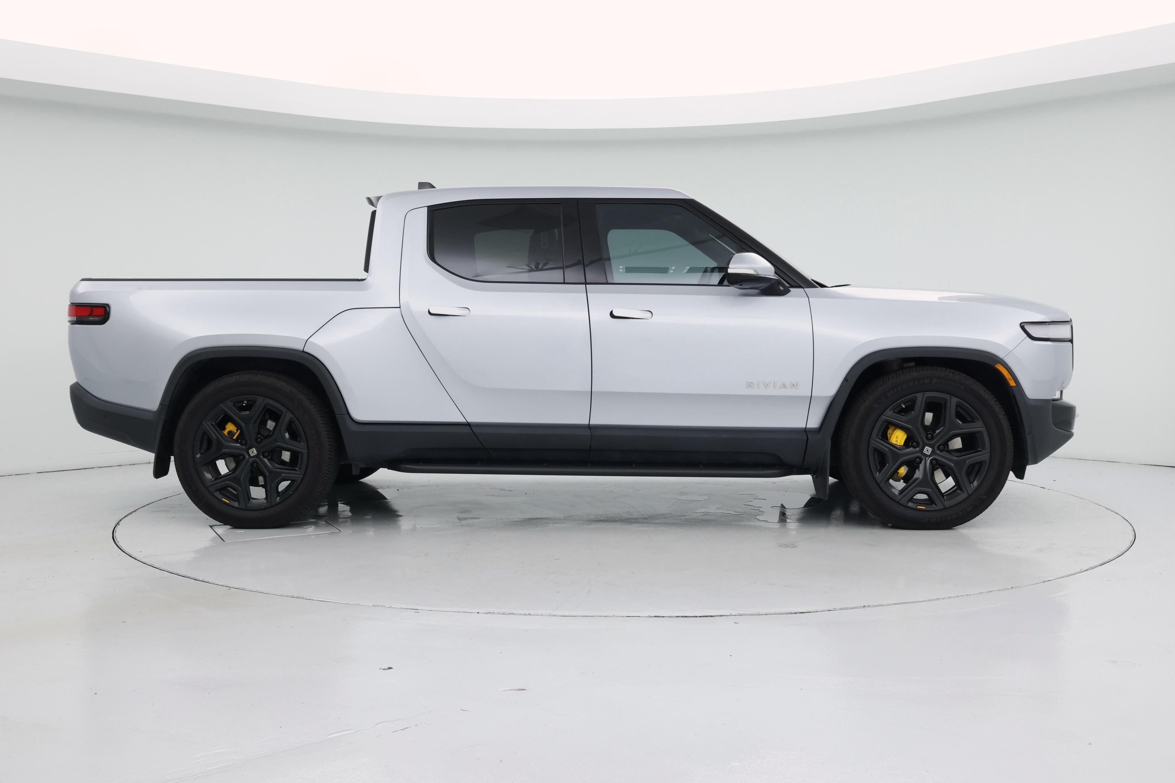 Thumbnail: 2022 Rivian R1T - 7