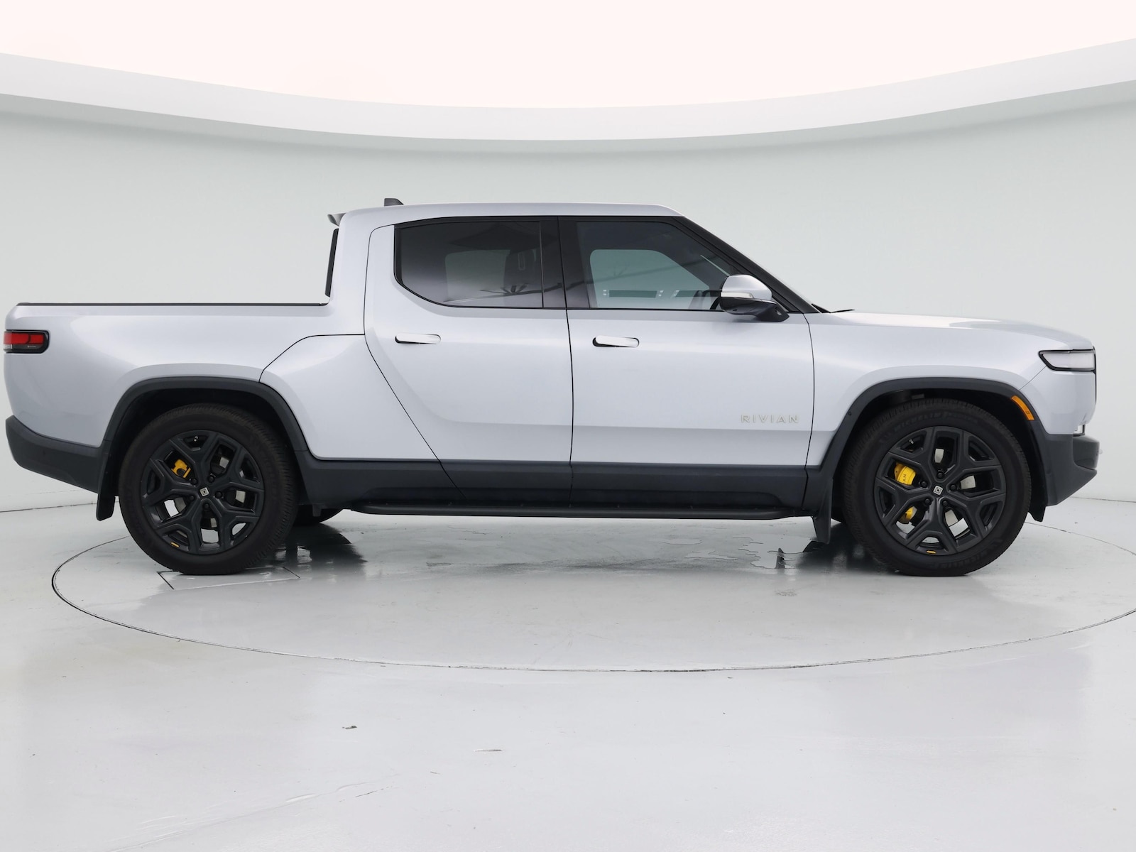 2022 Rivian R1T Adventure - Photo 8