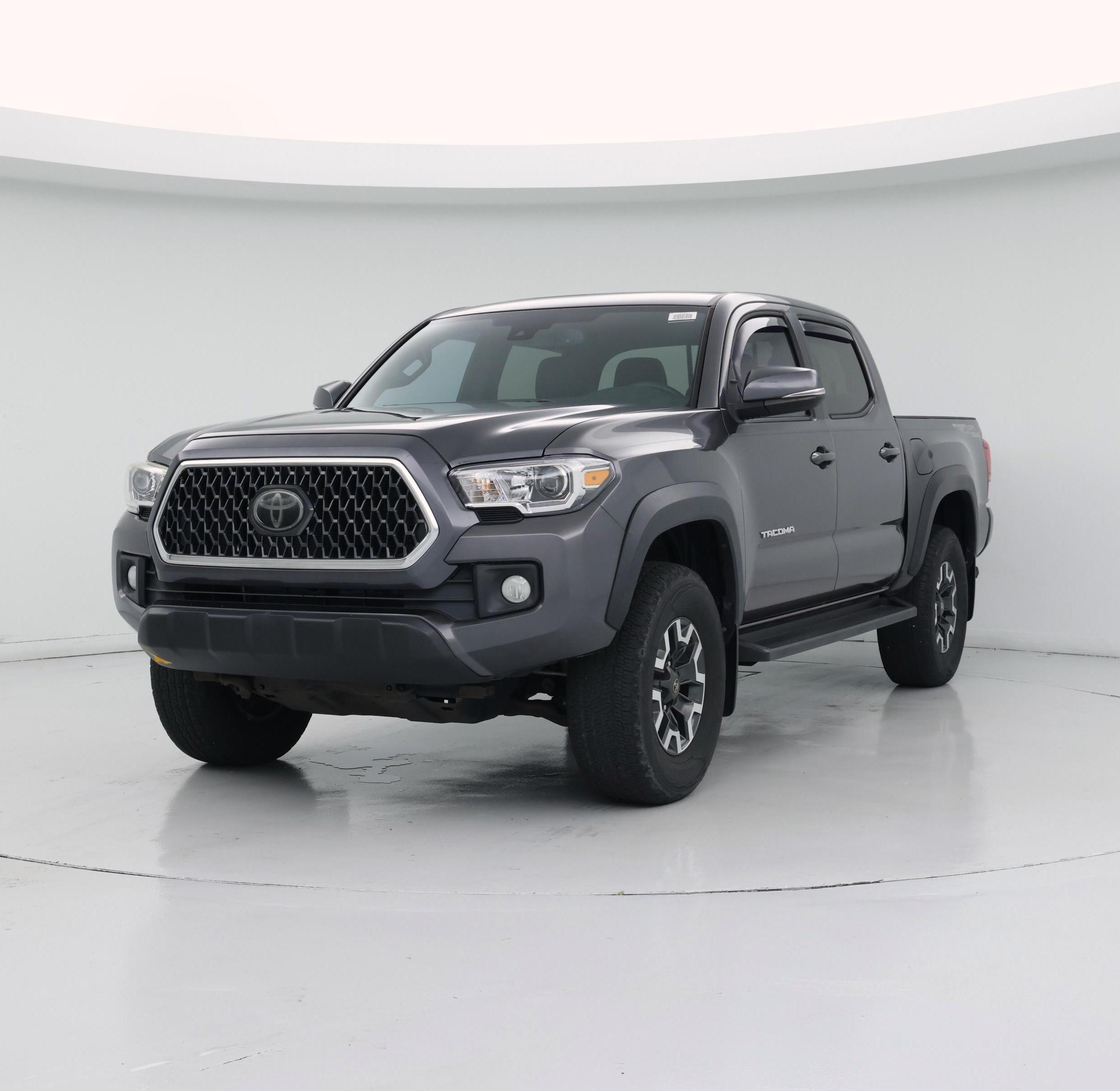 Thumbnail: 2018 Toyota Tacoma - 4