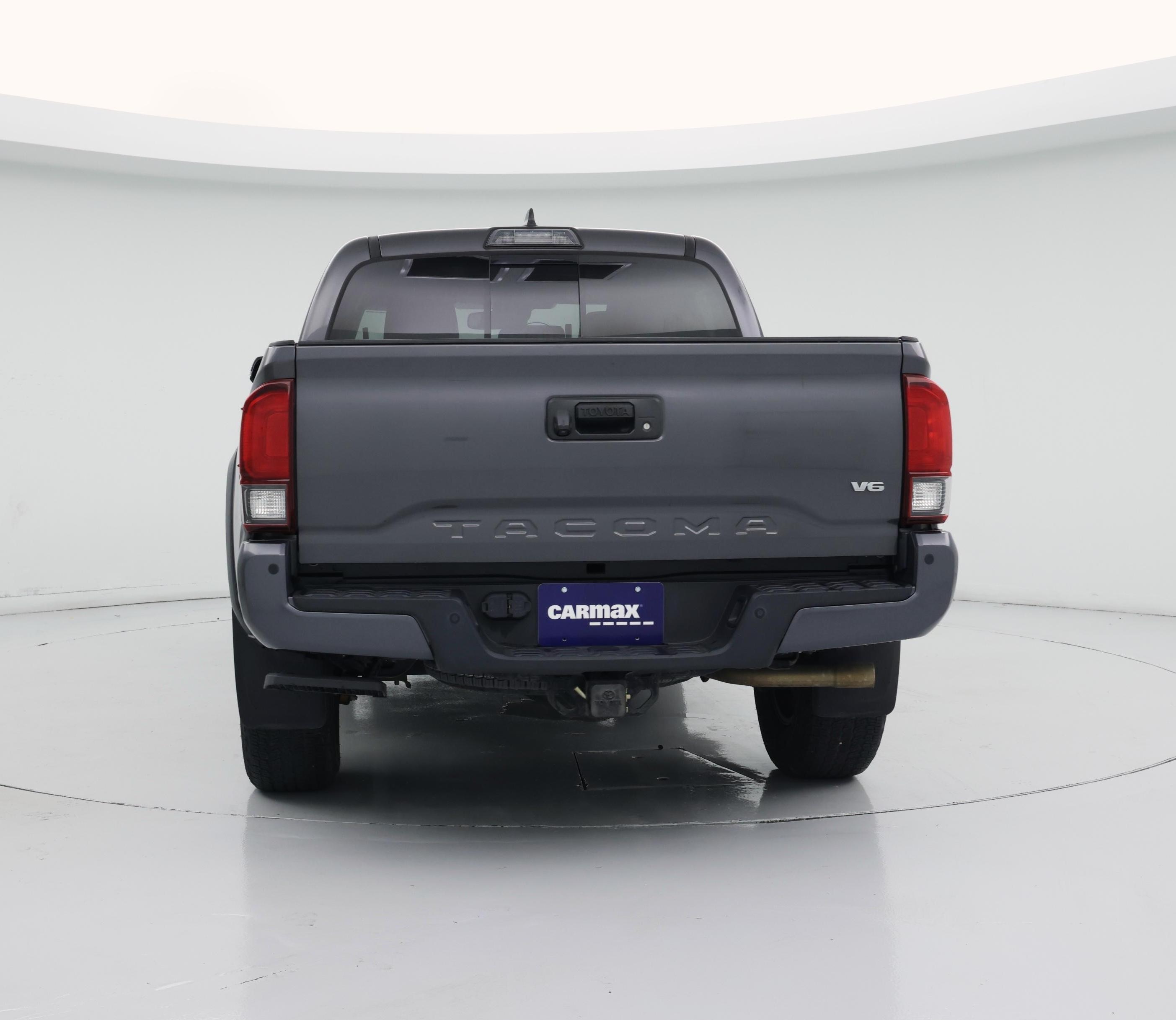 Thumbnail: 2018 Toyota Tacoma - 6