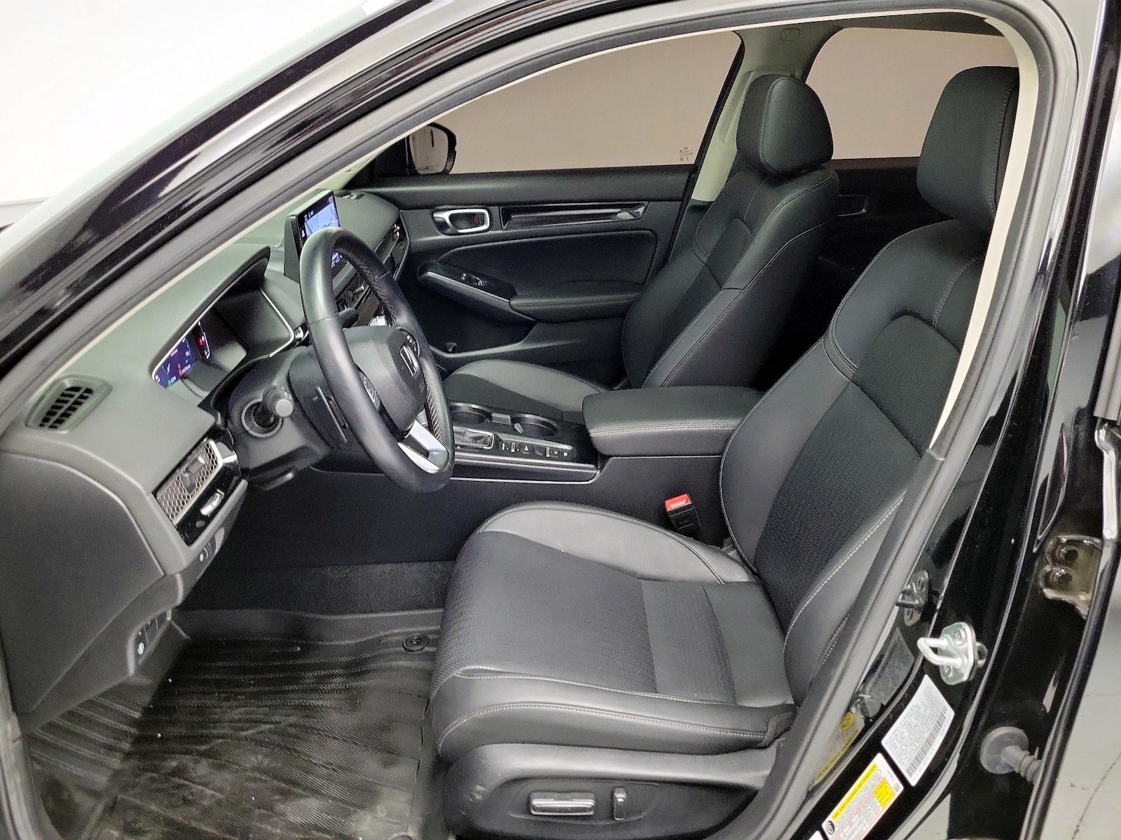 2024 Honda Civic Touring - Photo 12