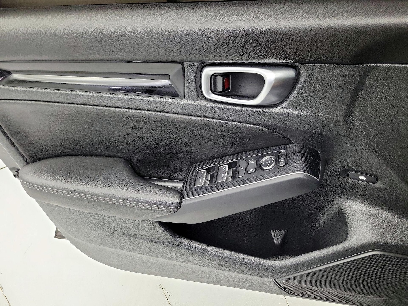 2024 Honda Civic Touring - Photo 13