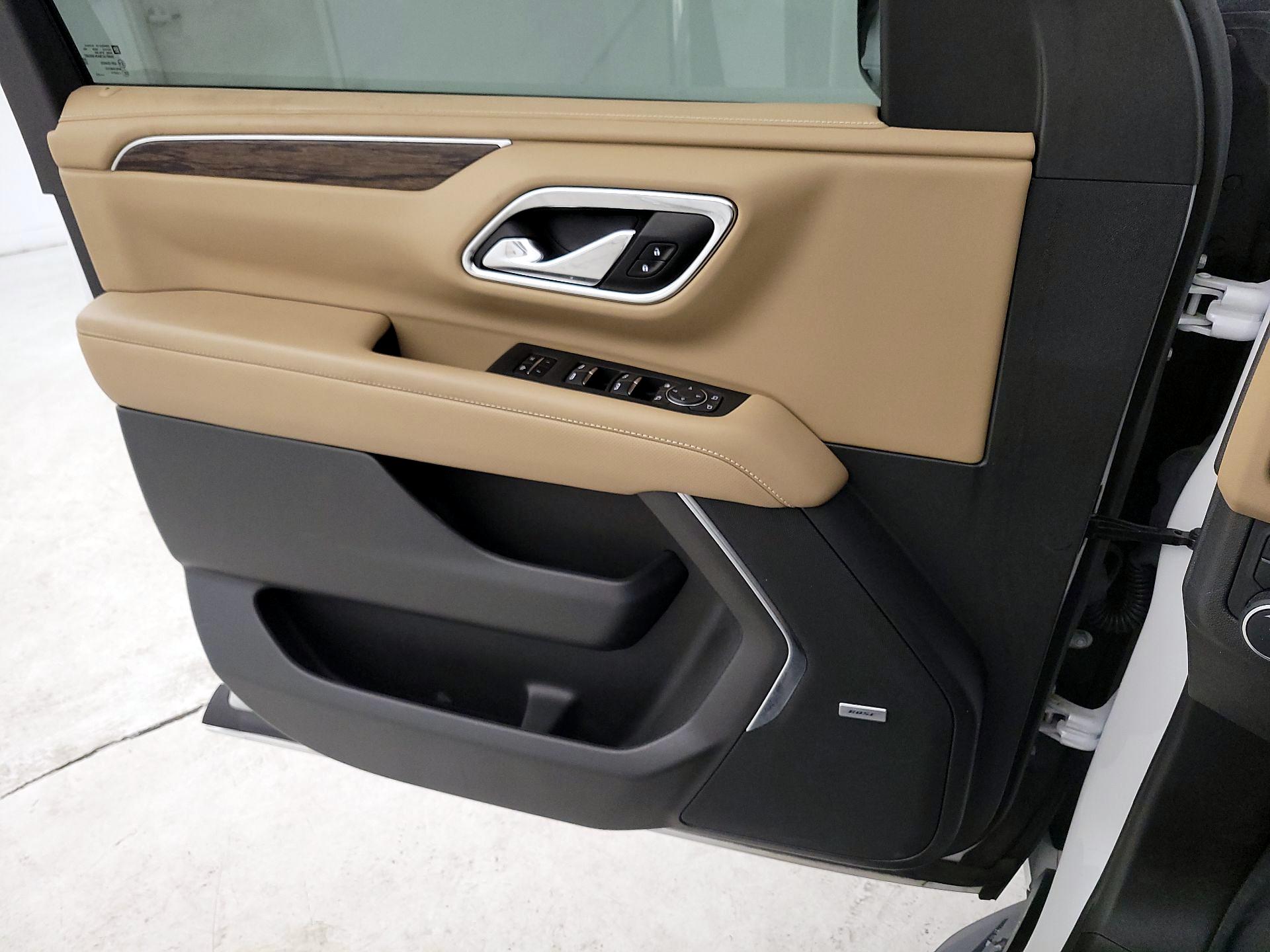 Thumbnail: 2023 Chevrolet Suburban - 10