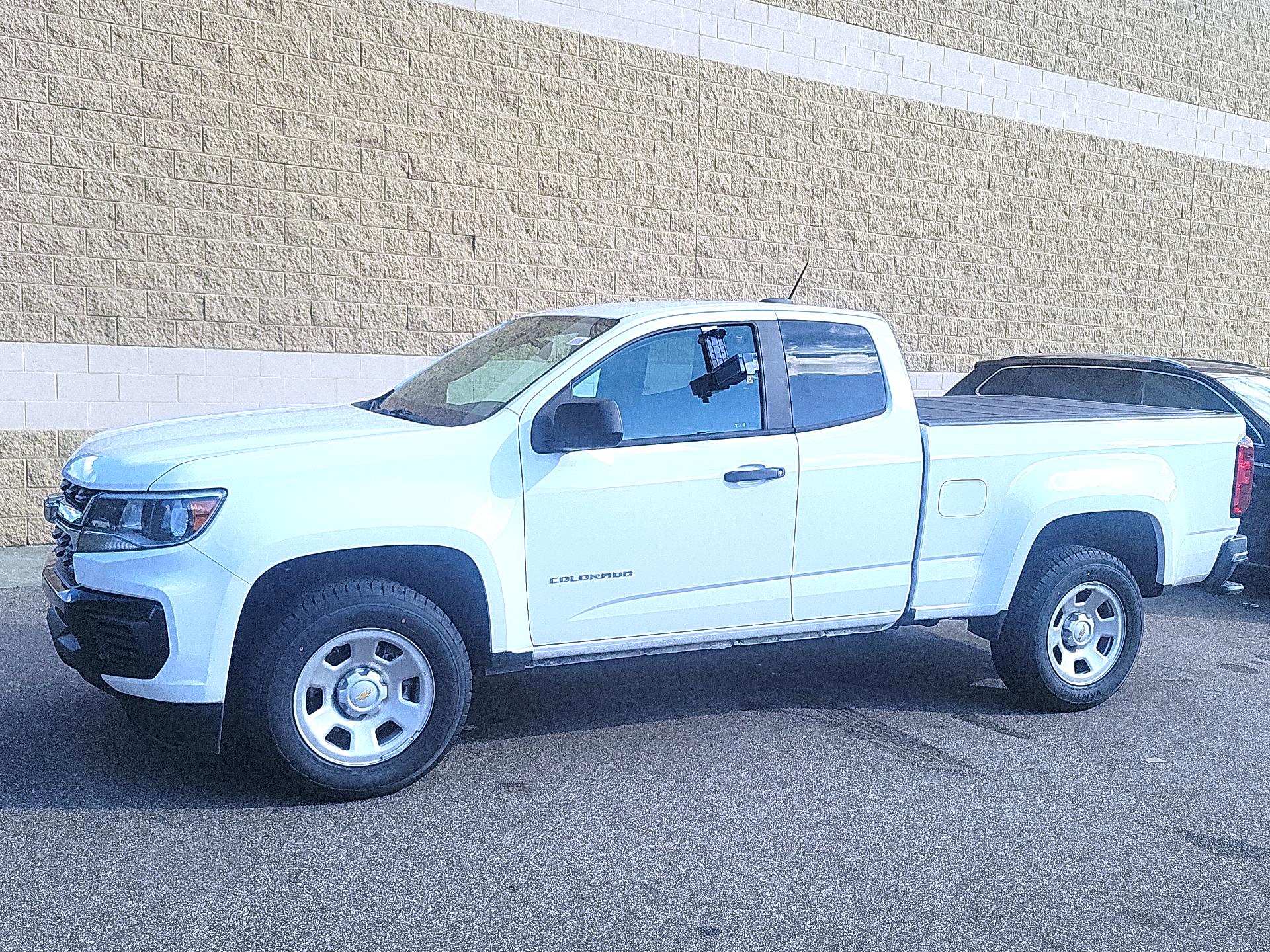 Thumbnail: 2021 Chevrolet Colorado - 3