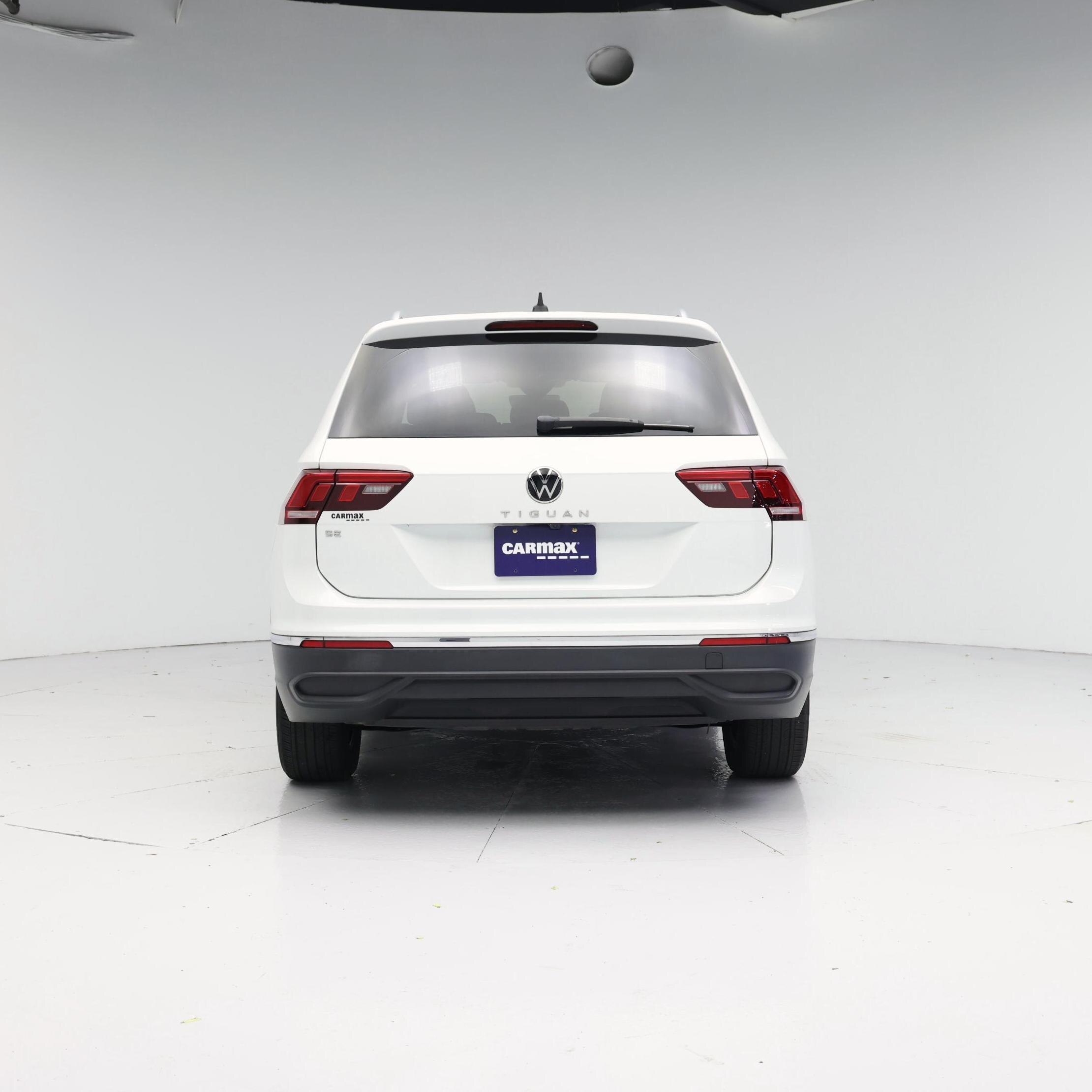Thumbnail: 2023 Volkswagen Tiguan - 6