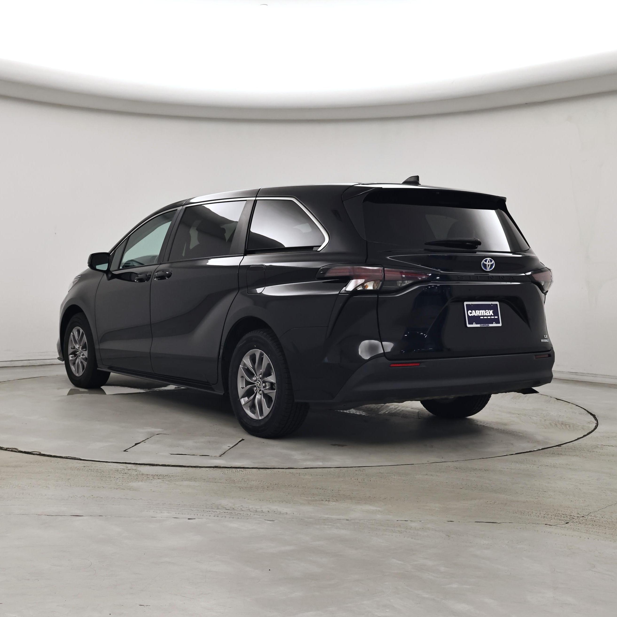 Thumbnail: 2024 Toyota Sienna - 2