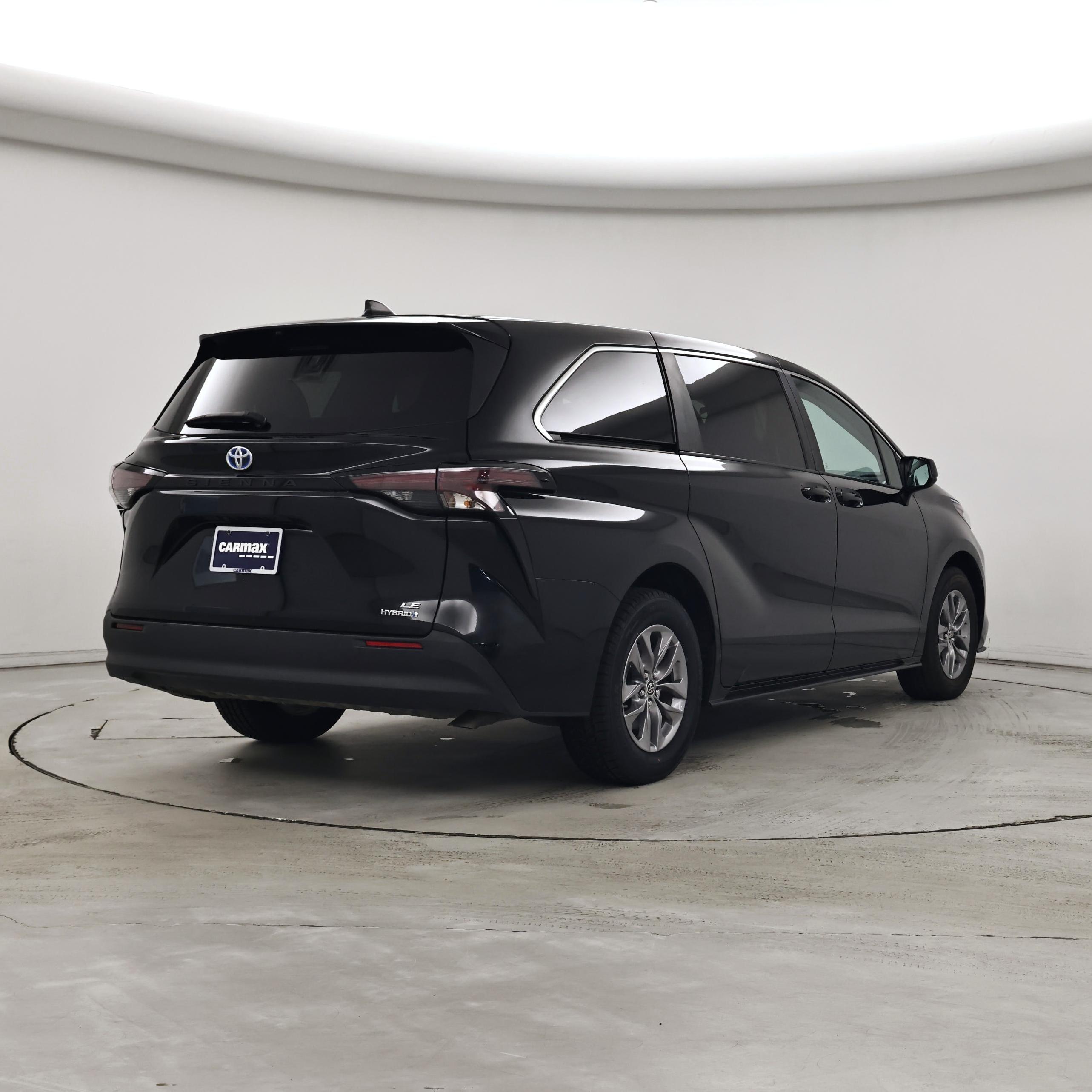 Thumbnail: 2024 Toyota Sienna - 8