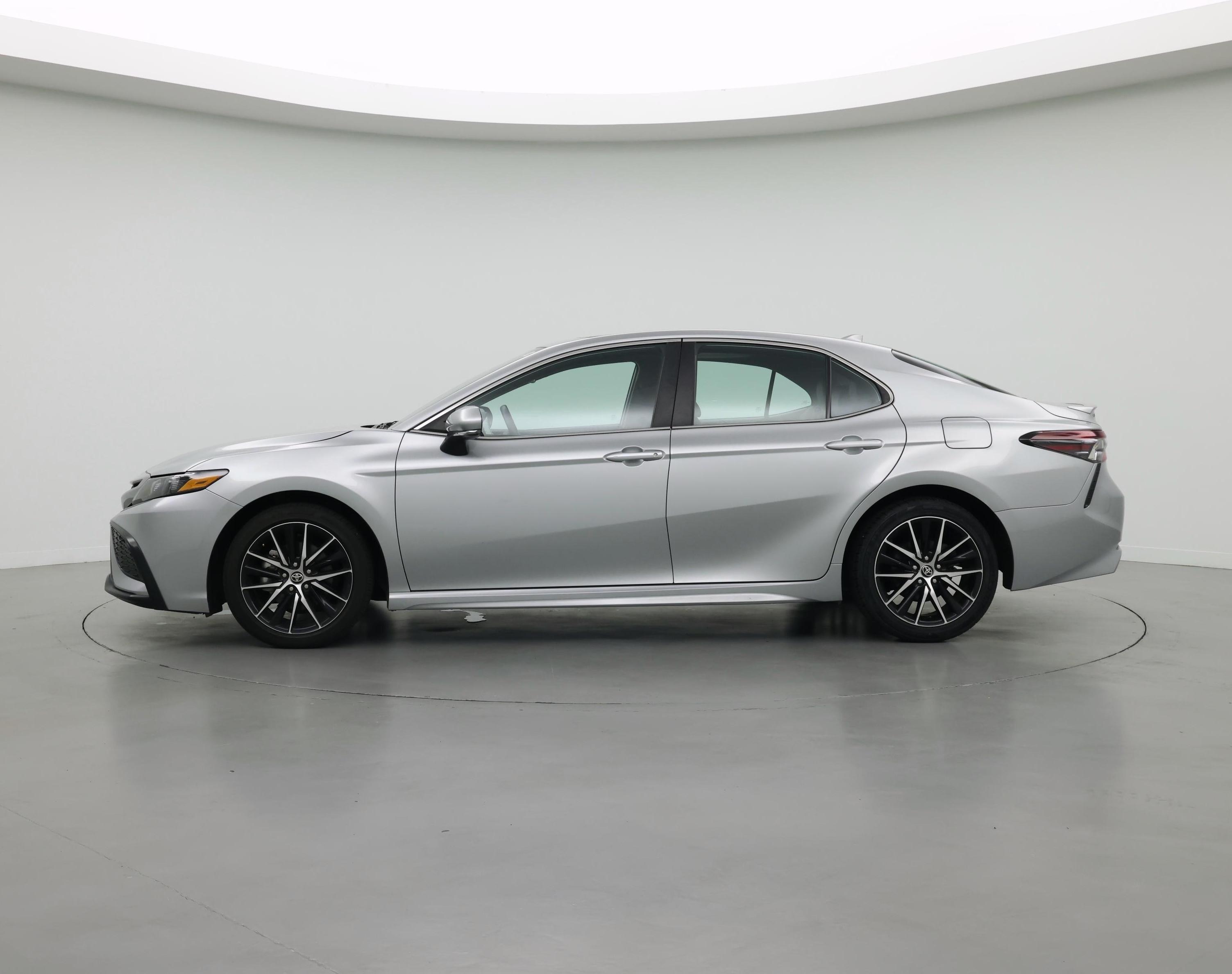 Thumbnail: 2024 Toyota Camry - 3