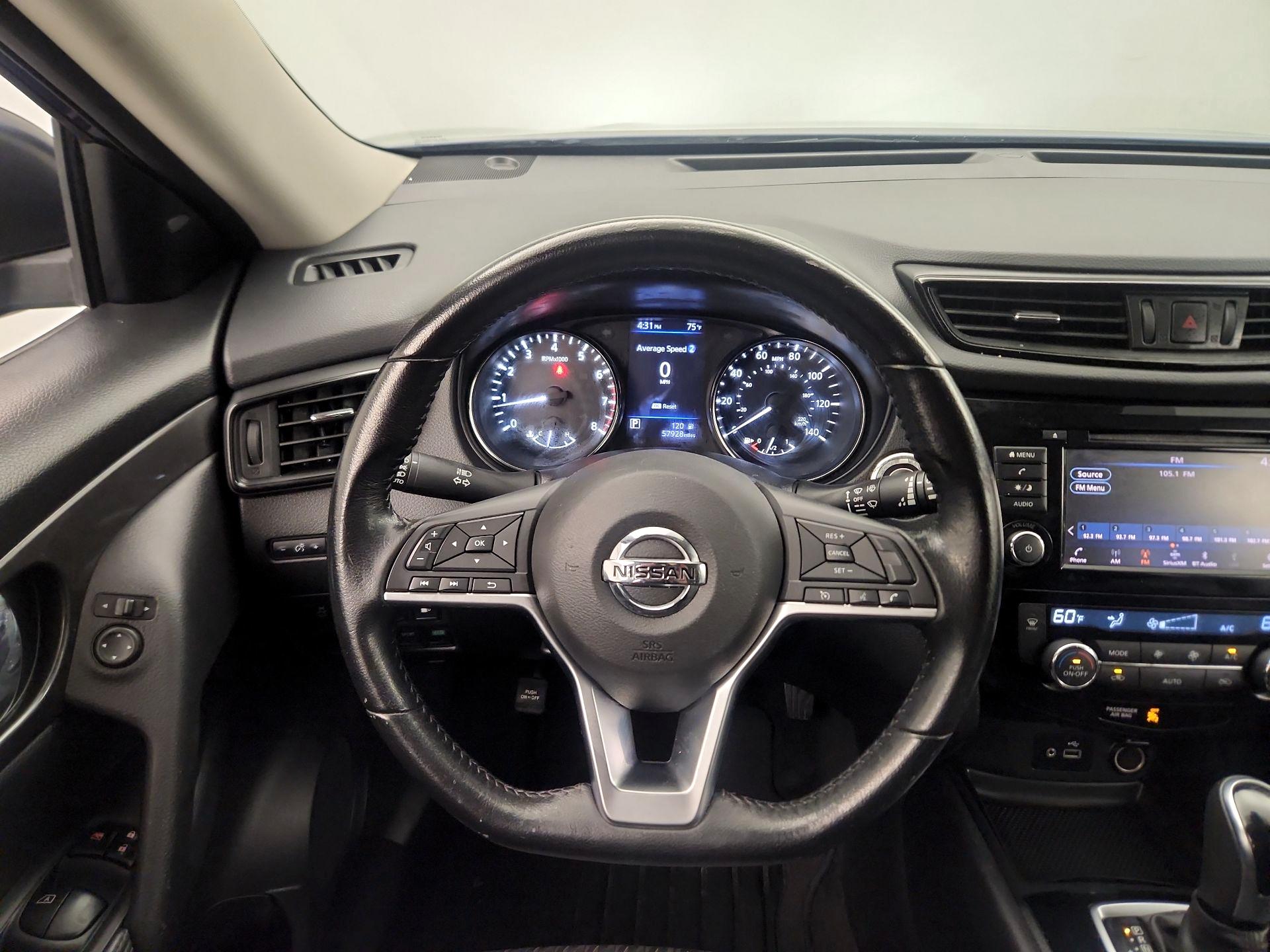 Thumbnail: 2020 Nissan Rogue - 10