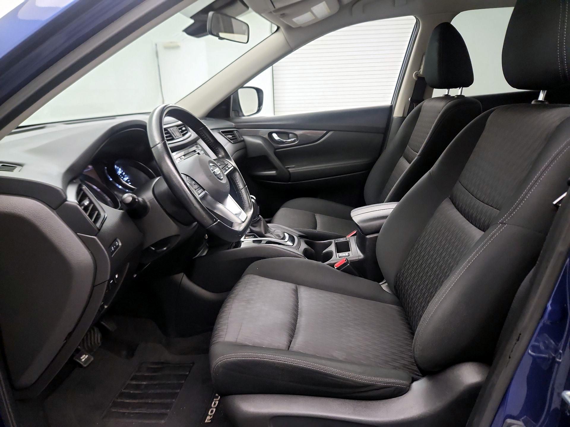Thumbnail: 2020 Nissan Rogue - 11