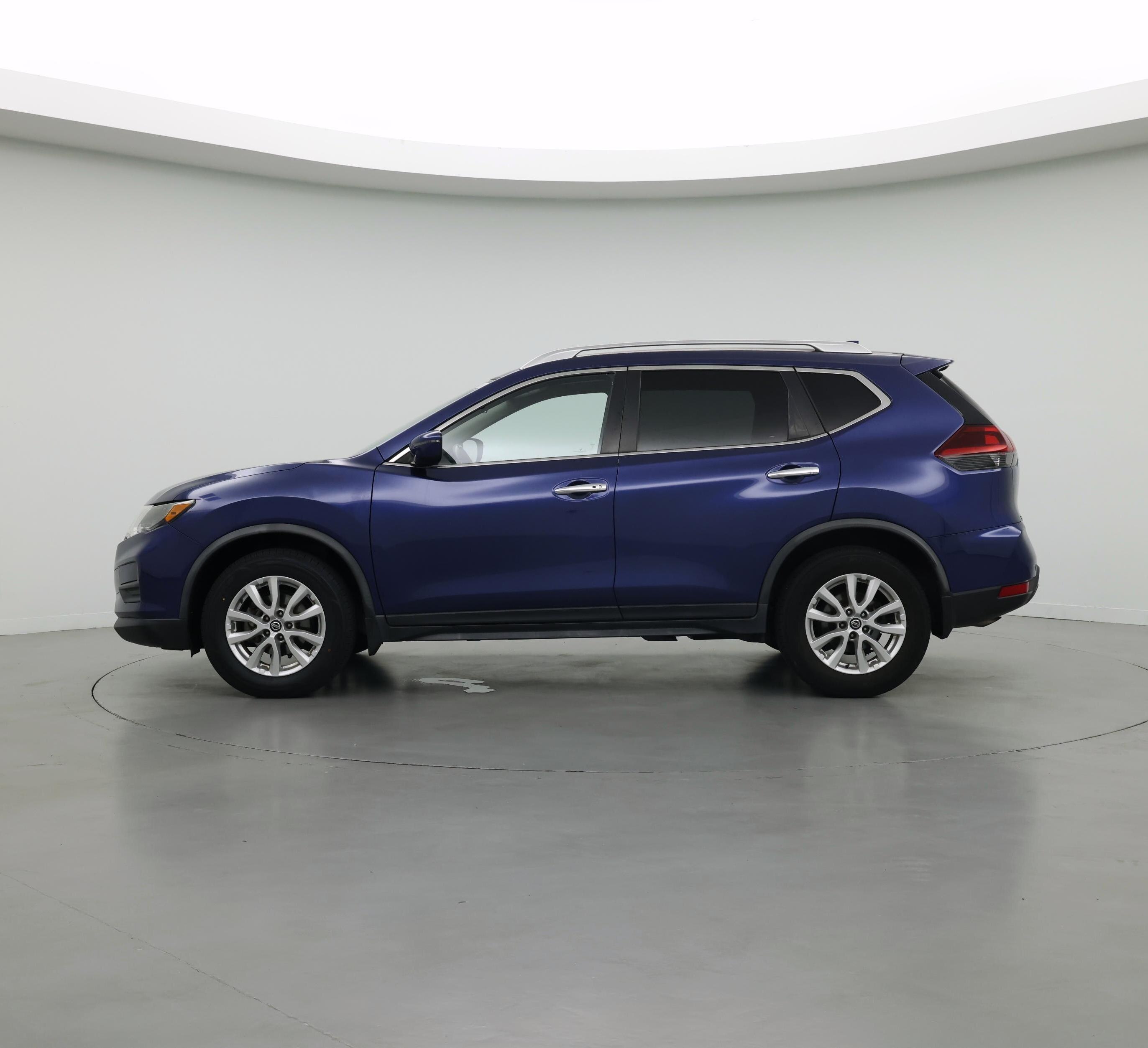 Thumbnail: 2020 Nissan Rogue - 3