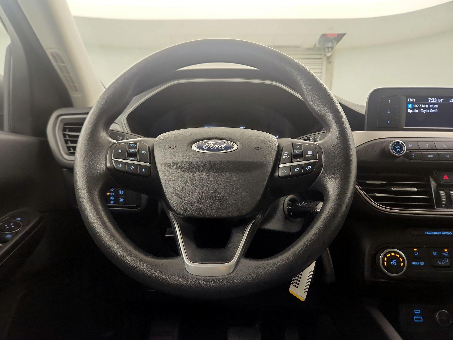Thumbnail: 2021 Ford Escape - 10
