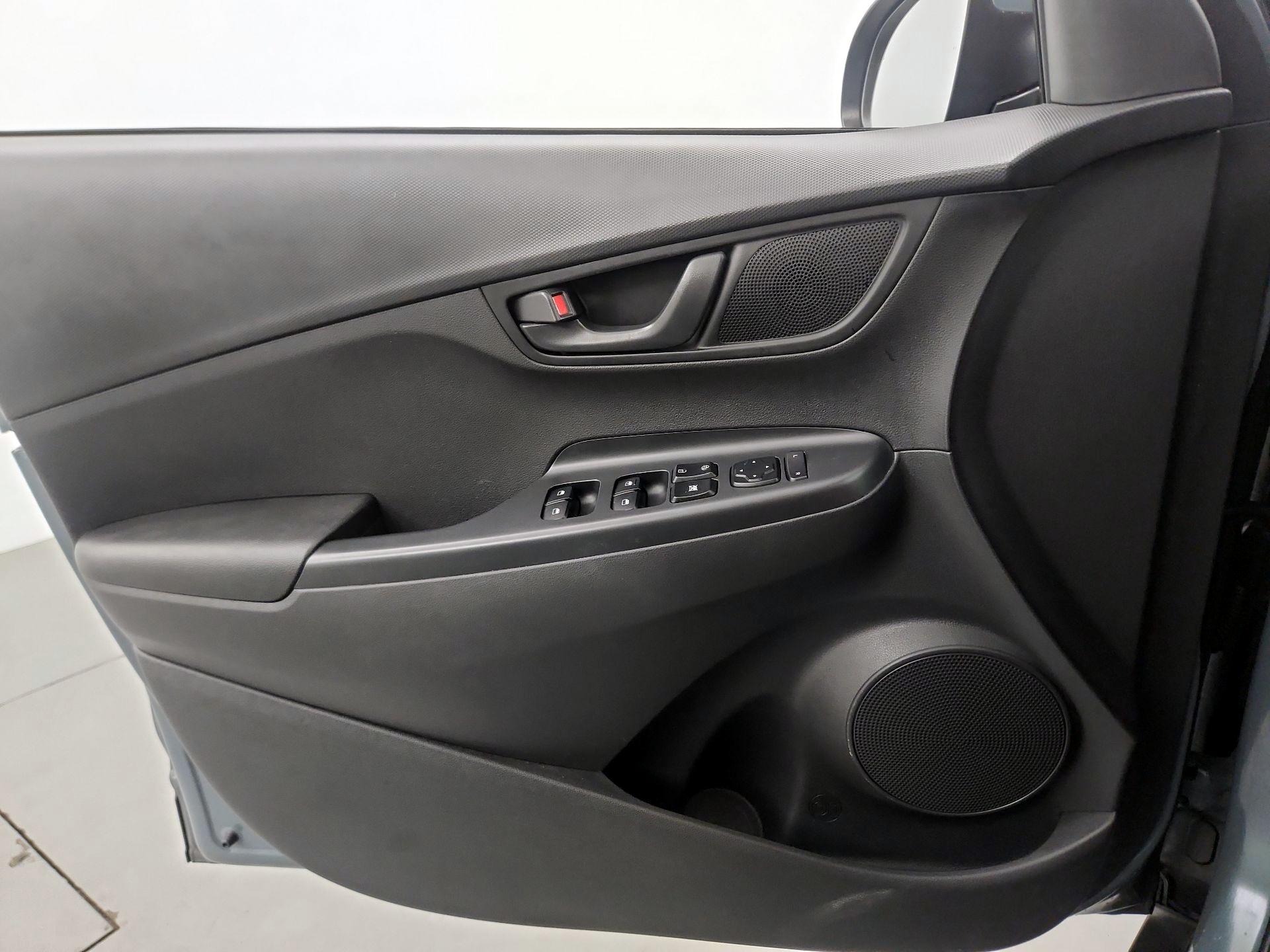 Thumbnail: 2022 Hyundai Kona - 12
