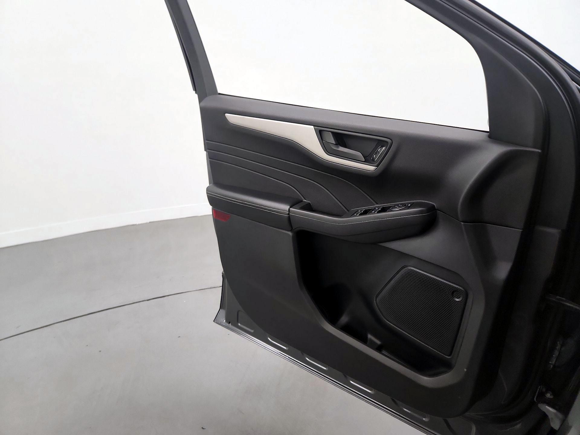 Thumbnail: 2021 Ford Escape - 12