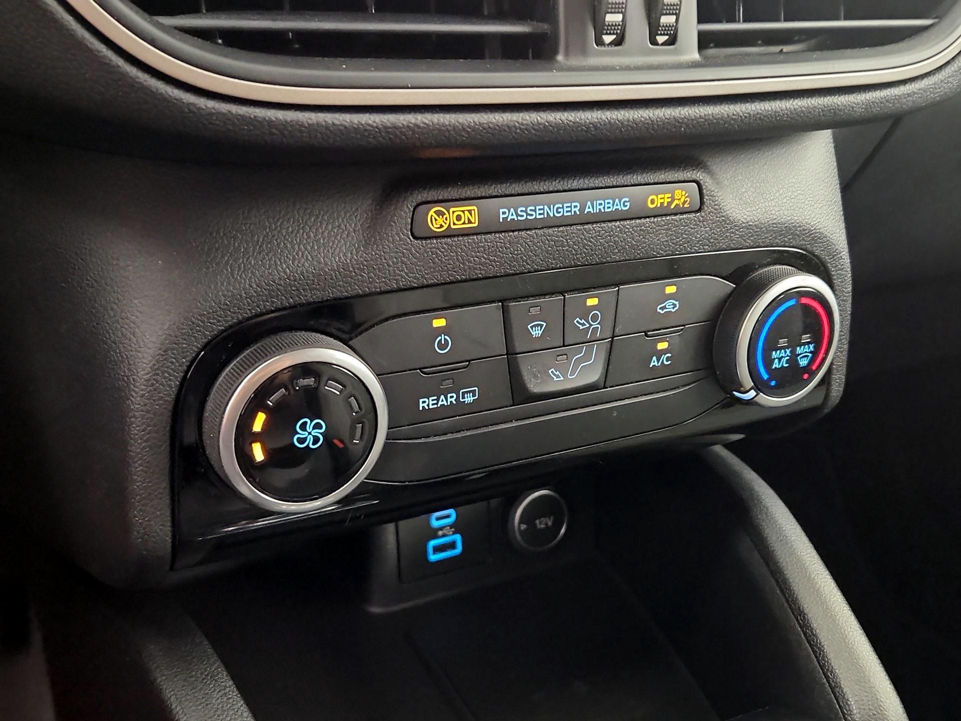 Thumbnail: 2021 Ford Escape - 16