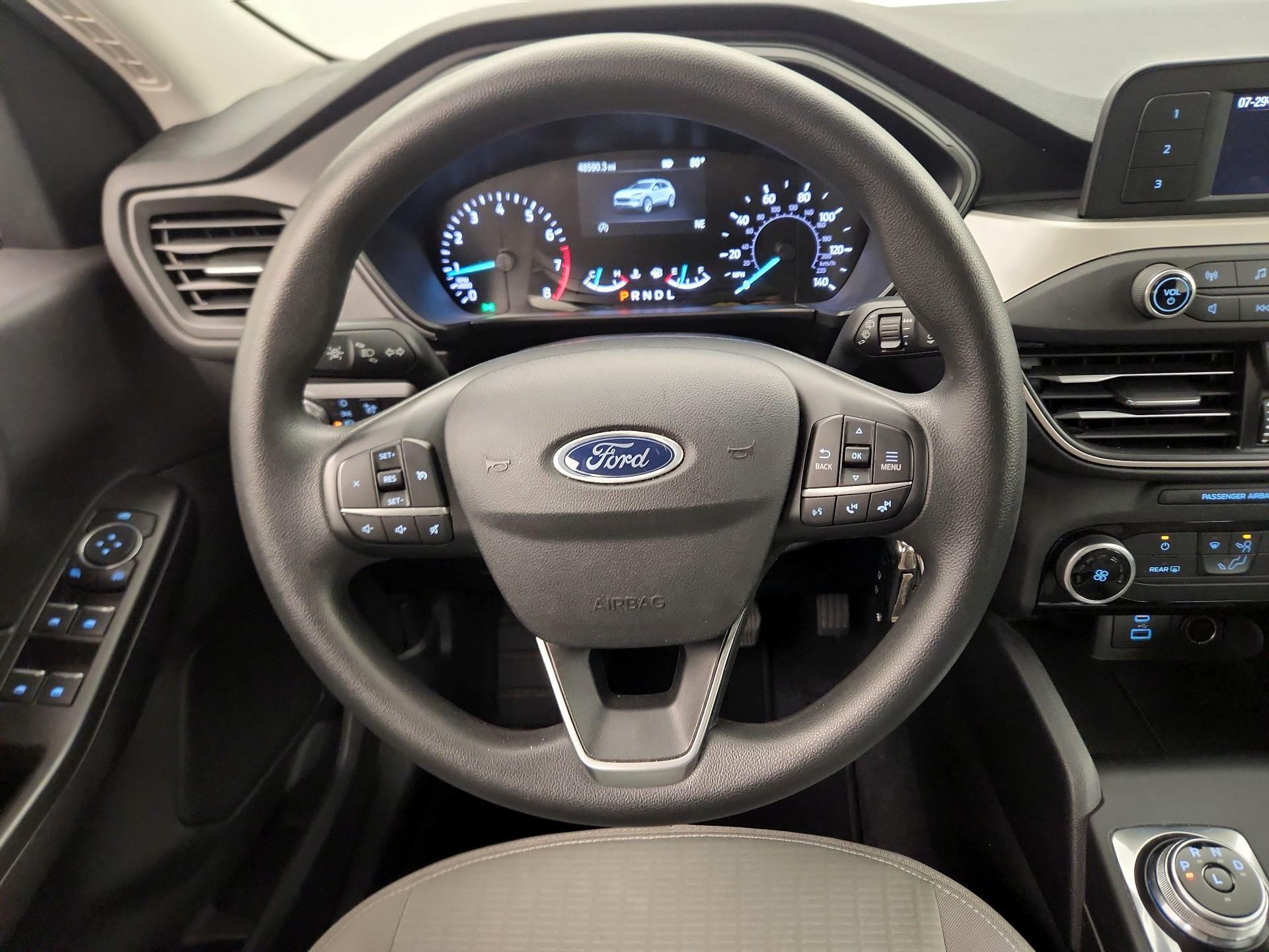 Thumbnail: 2021 Ford Escape - 10