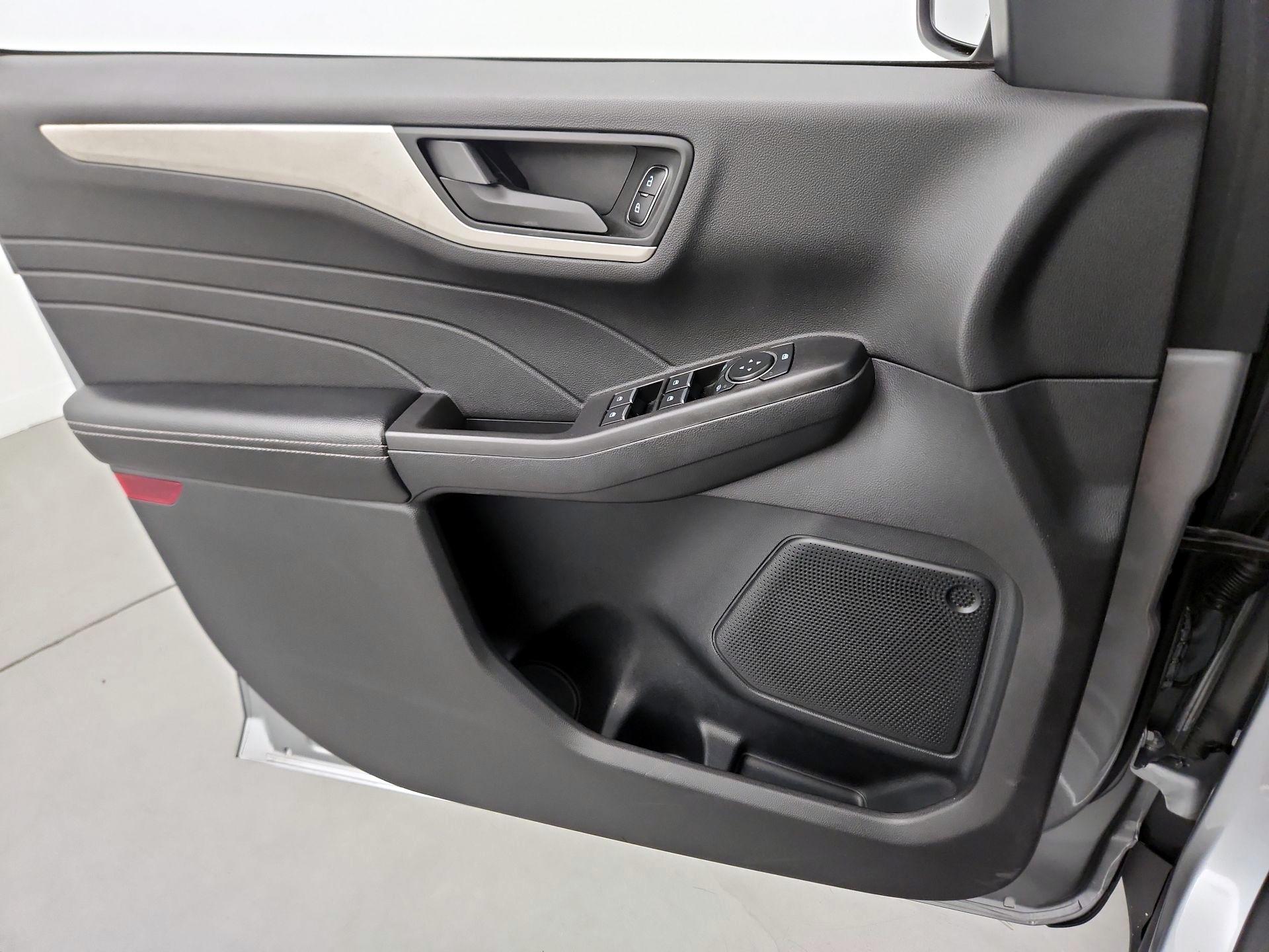 Thumbnail: 2021 Ford Escape - 12