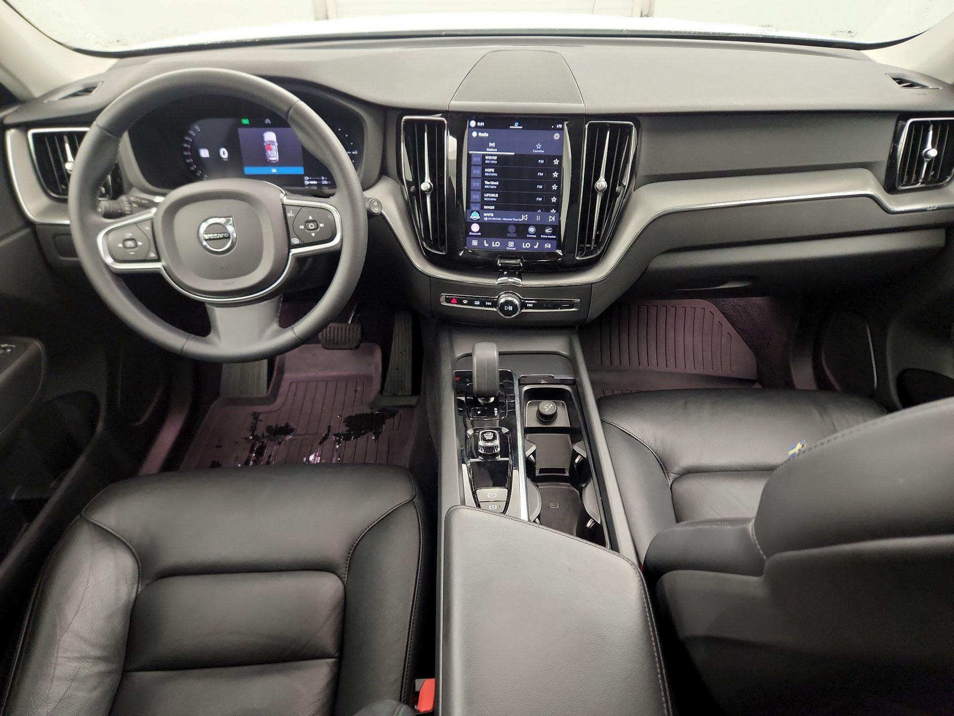 Thumbnail: 2023 Volvo XC60 - 9