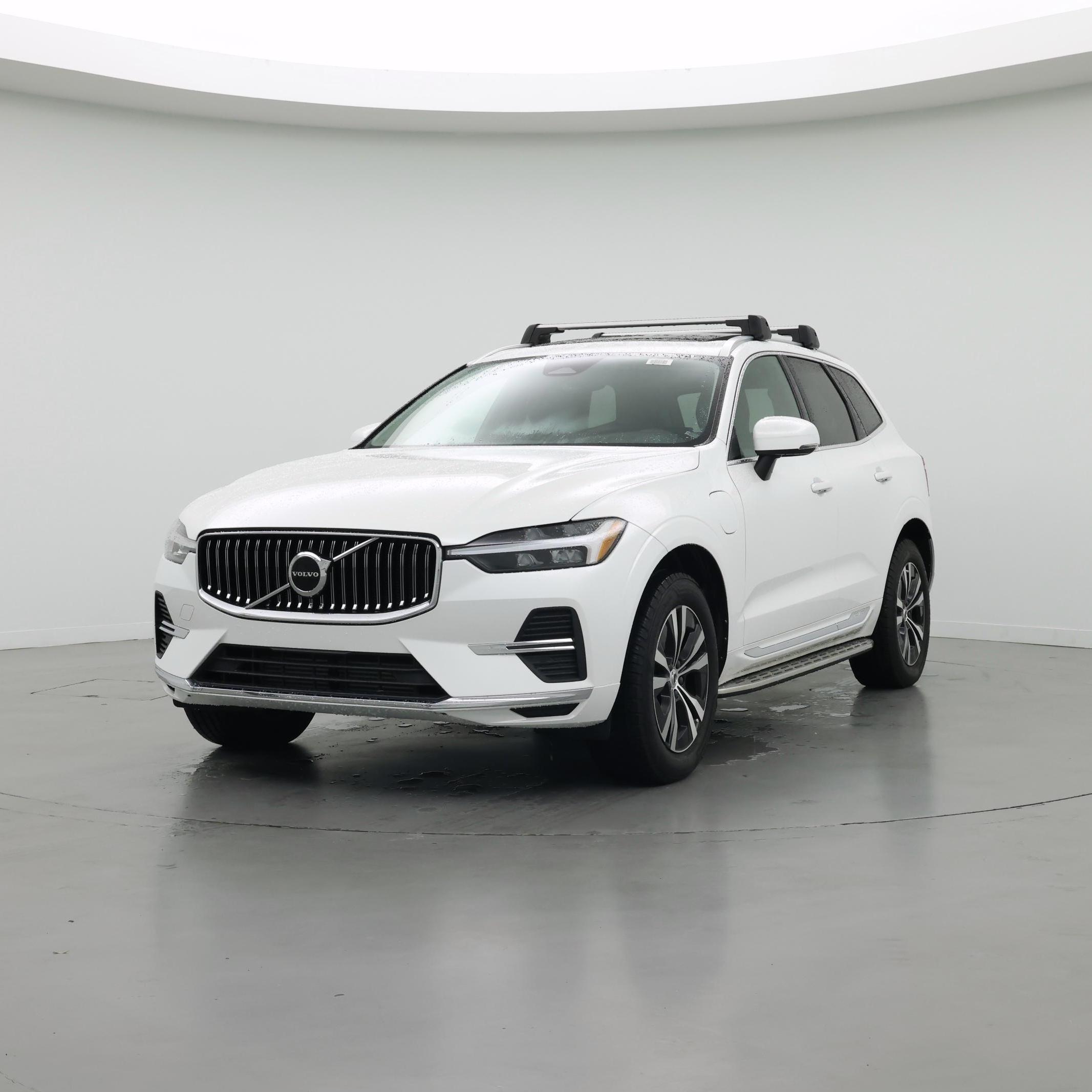 Thumbnail: 2023 Volvo XC60 - 4