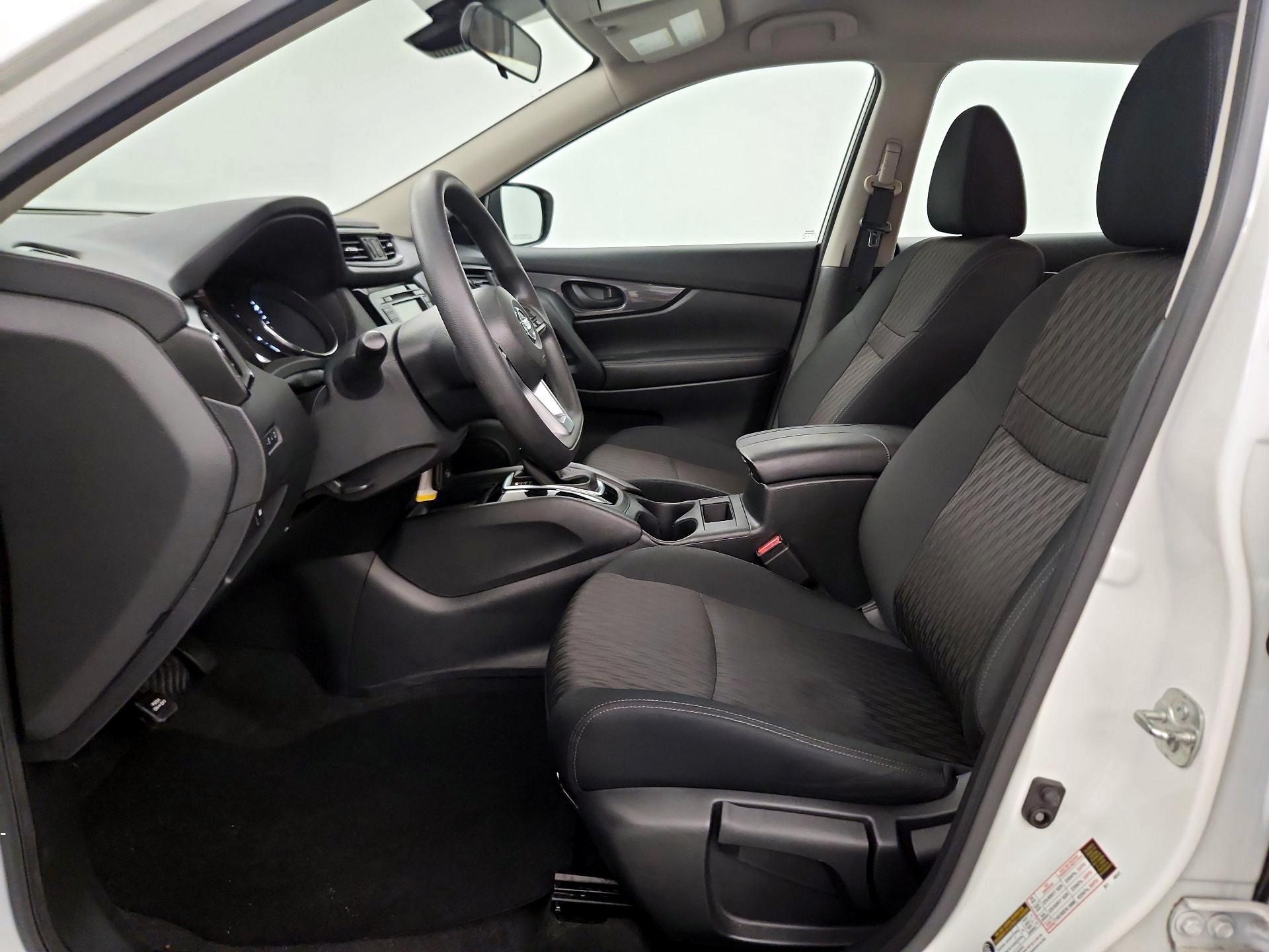 Thumbnail: 2020 Nissan Rogue - 11