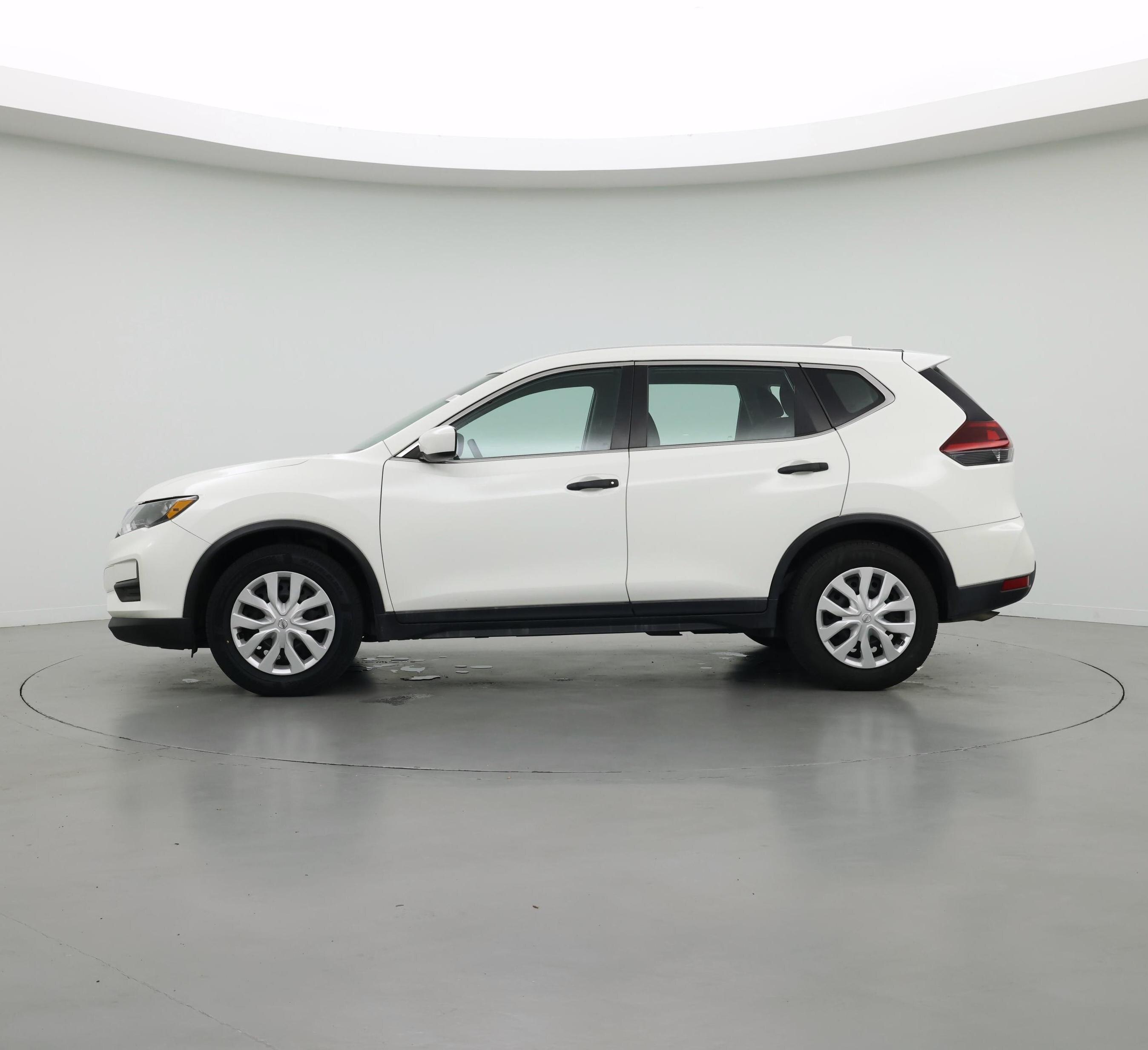 Thumbnail: 2020 Nissan Rogue - 3