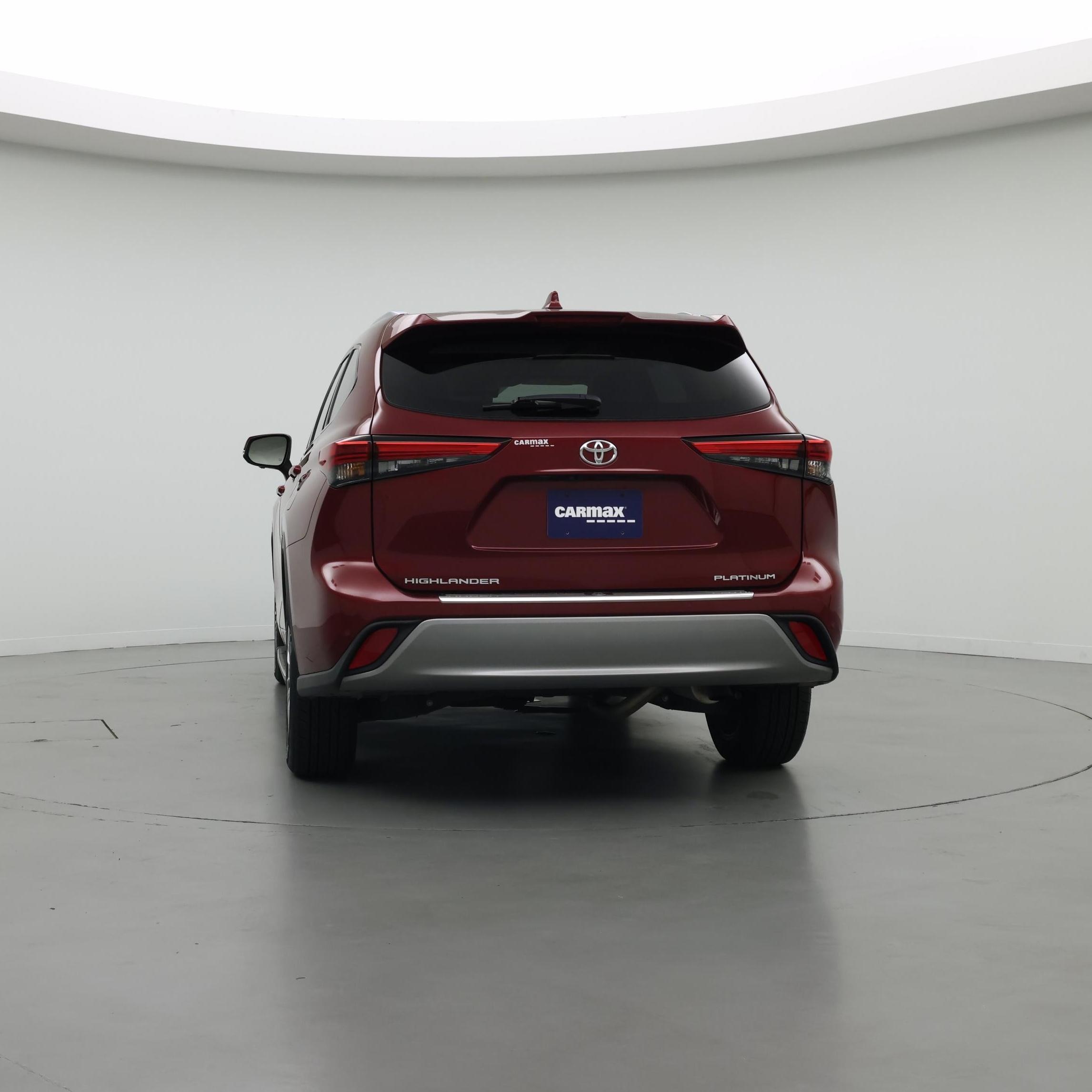 Thumbnail: 2023 Toyota Highlander - 6