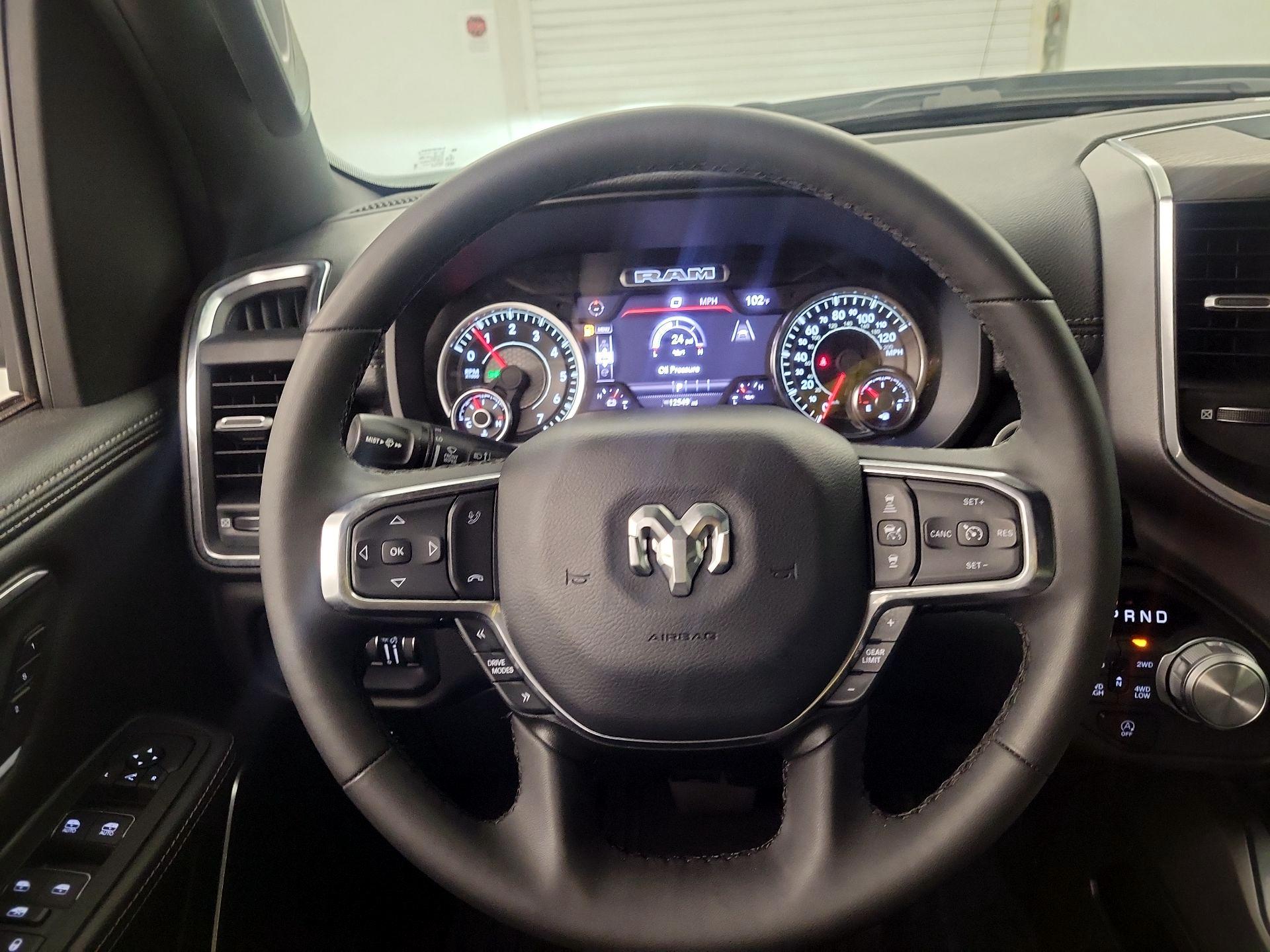 Thumbnail: 2025 RAM 1500 - 10