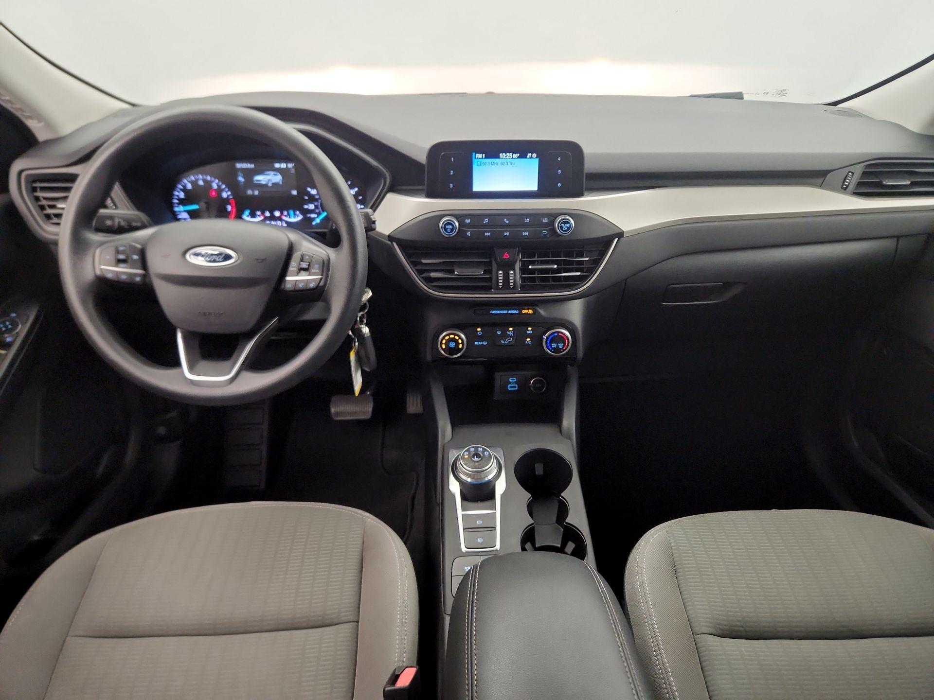 Thumbnail: 2021 Ford Escape - 9
