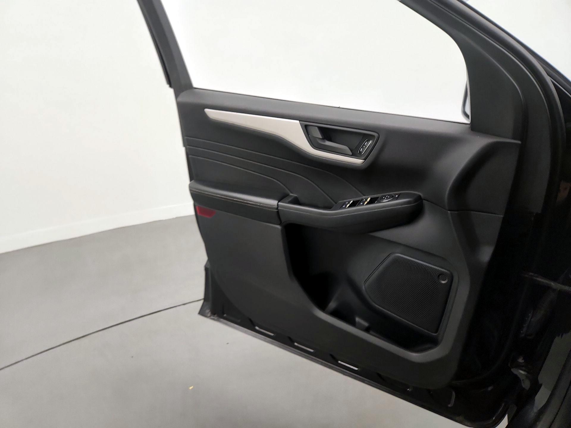 Thumbnail: 2021 Ford Escape - 12