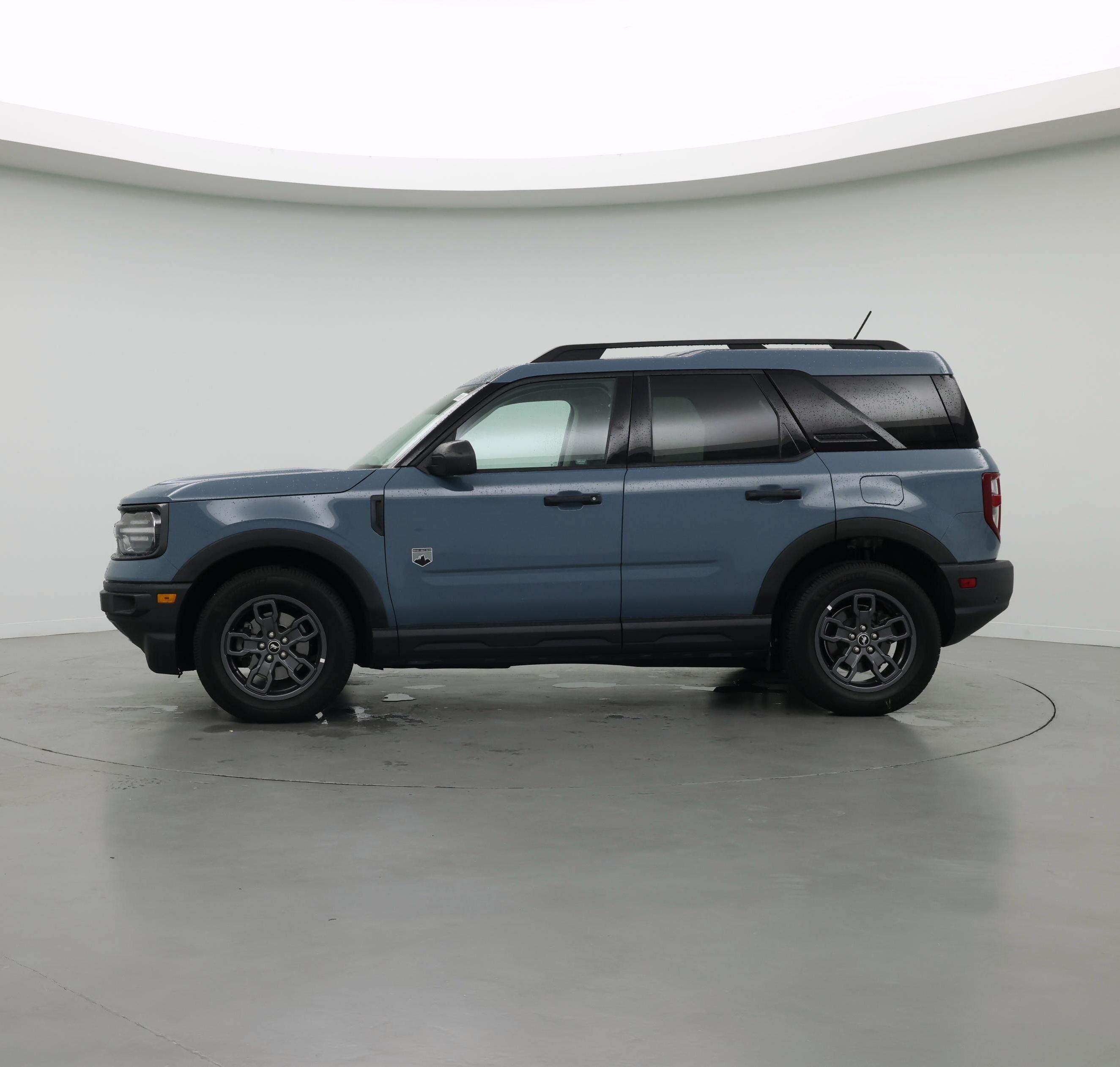 Thumbnail: 2021 Ford Bronco Sport - 3