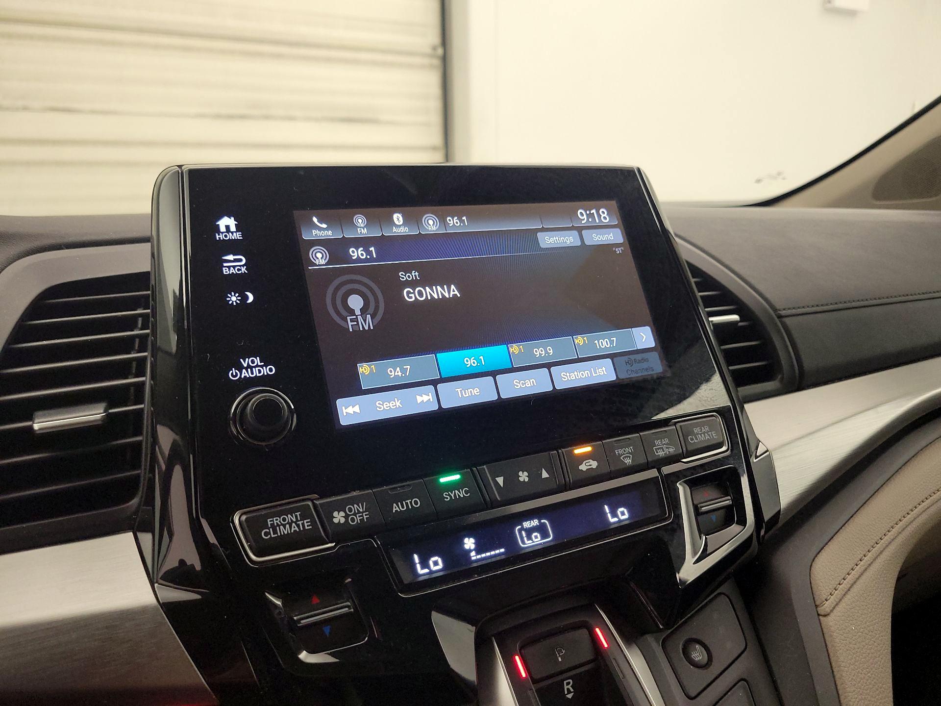 Thumbnail: 2018 Honda Odyssey - 15