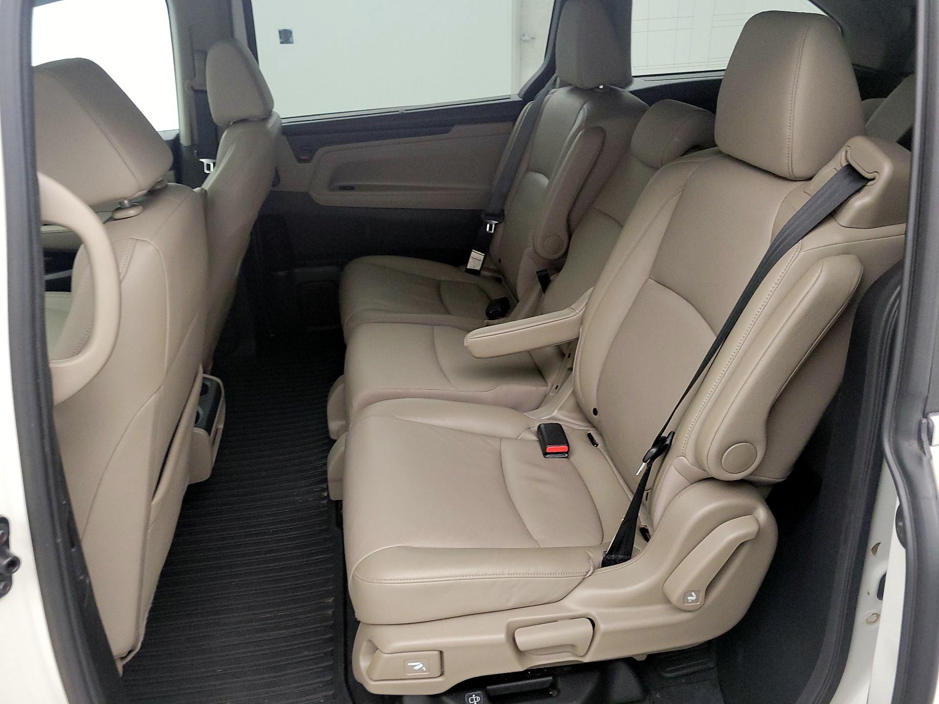 Thumbnail: 2018 Honda Odyssey - 20
