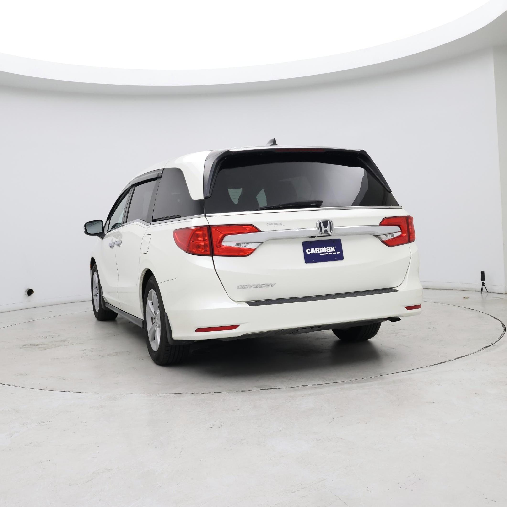 Thumbnail: 2018 Honda Odyssey - 3