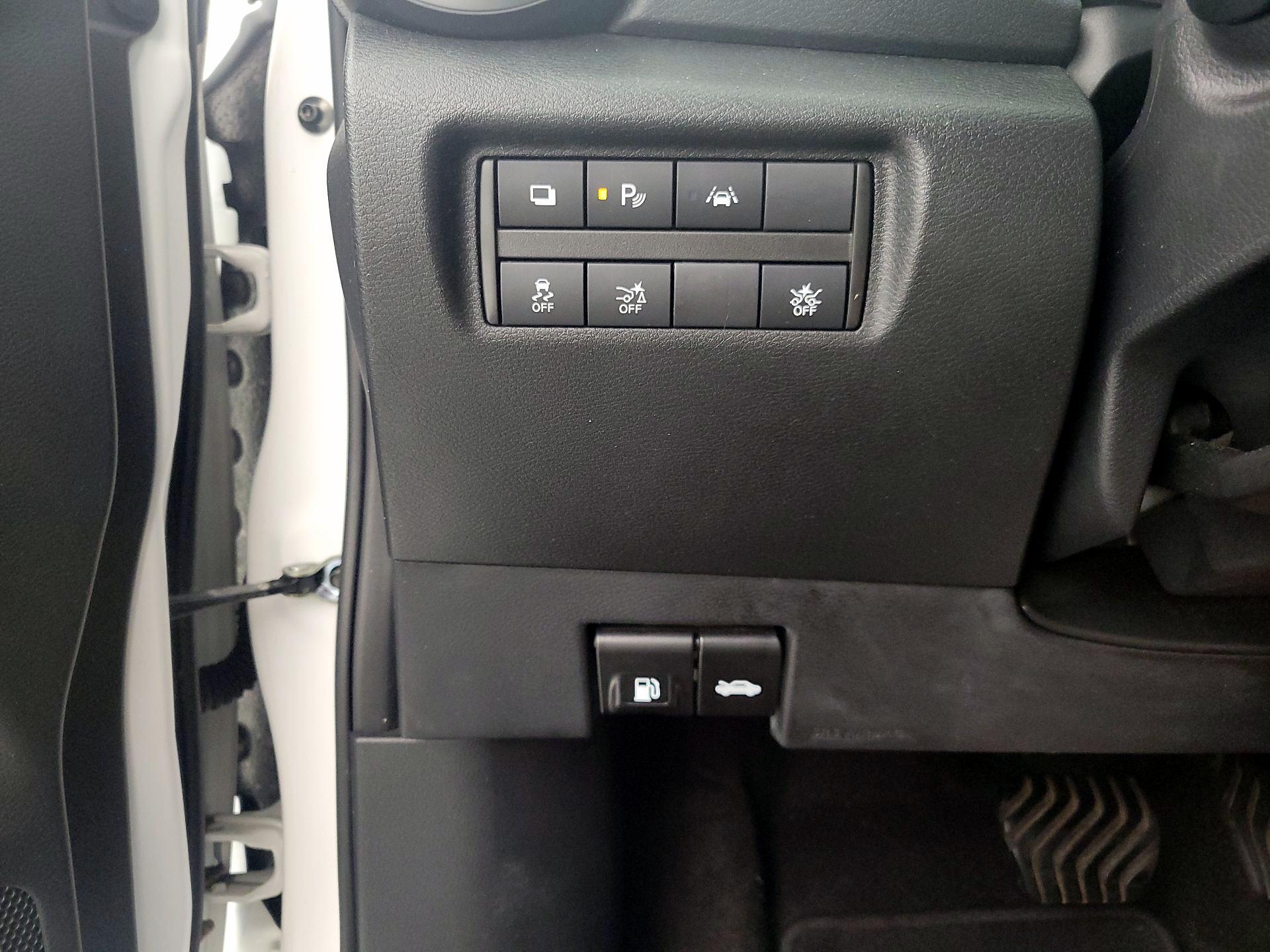 Thumbnail: 2020 Nissan Versa - 13