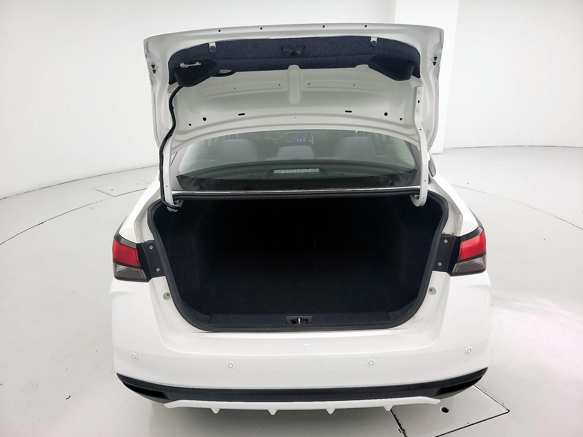 Thumbnail: 2020 Nissan Versa - 20