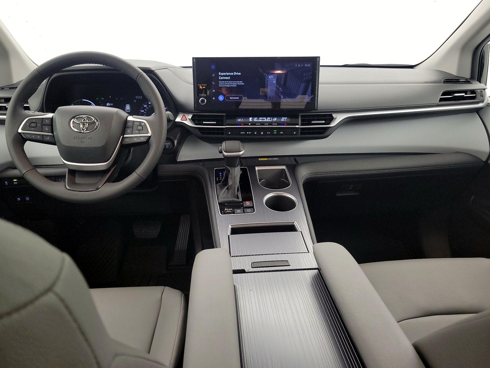 Thumbnail: 2026 Toyota Sienna - 9