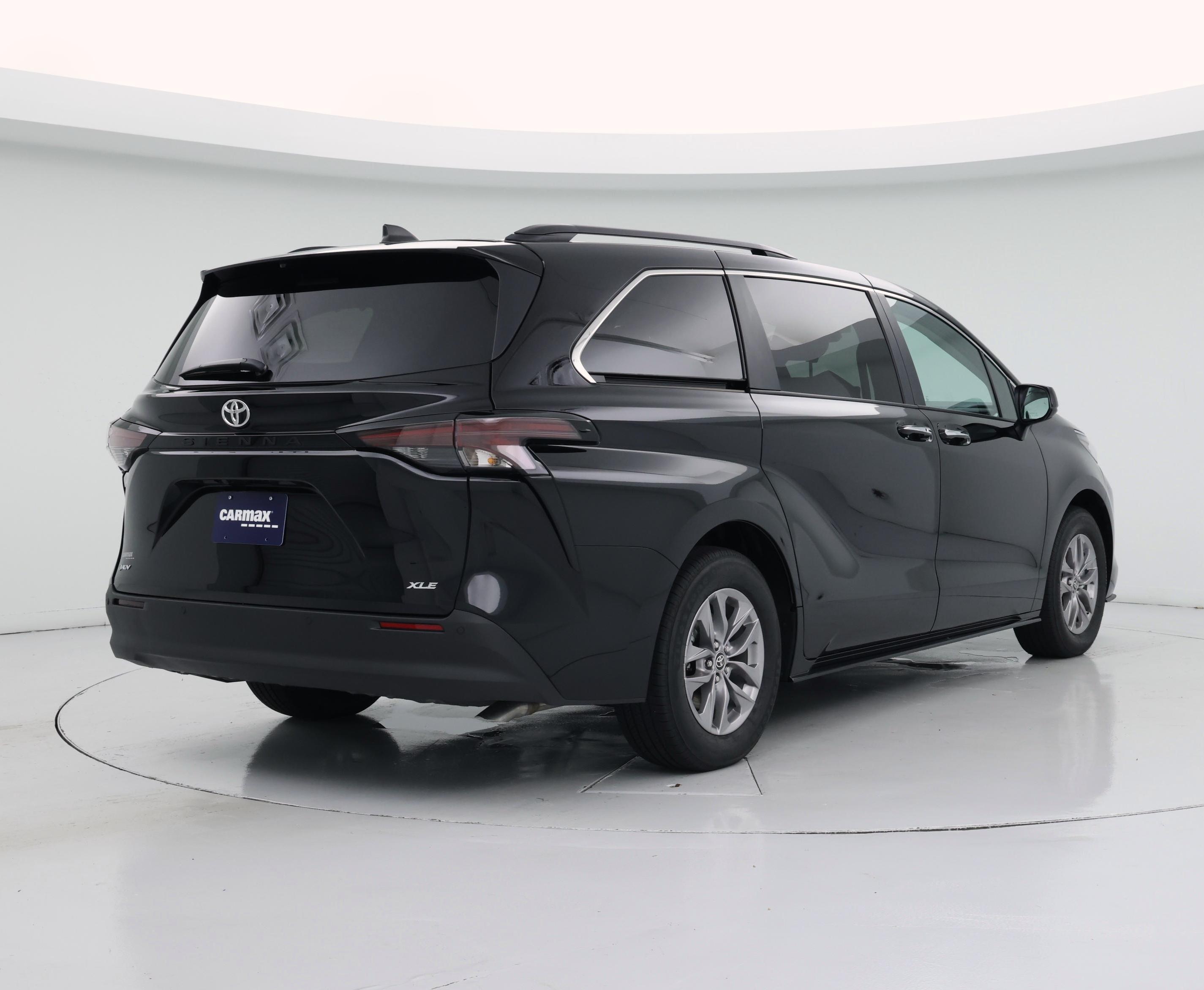 Thumbnail: 2026 Toyota Sienna - 8