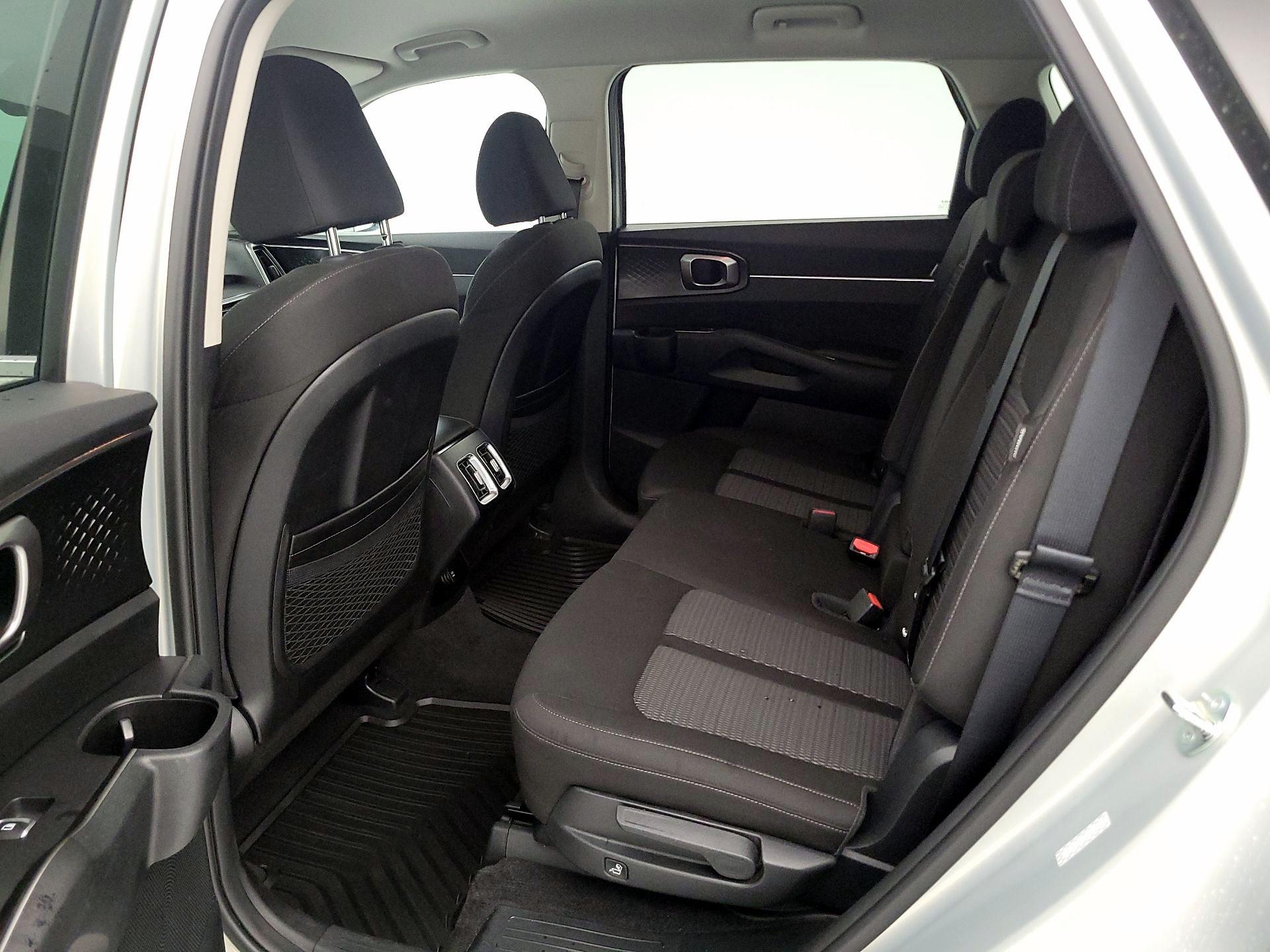 Thumbnail: 2026 Kia Sorento - 19