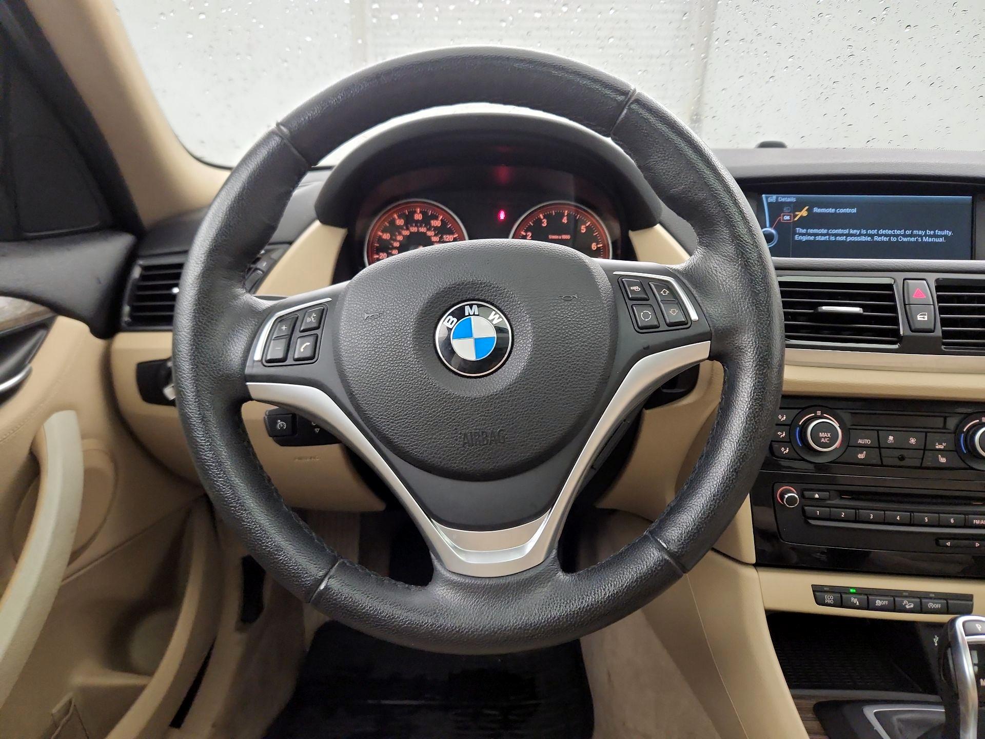 Thumbnail: 2015 BMW X1 - 10