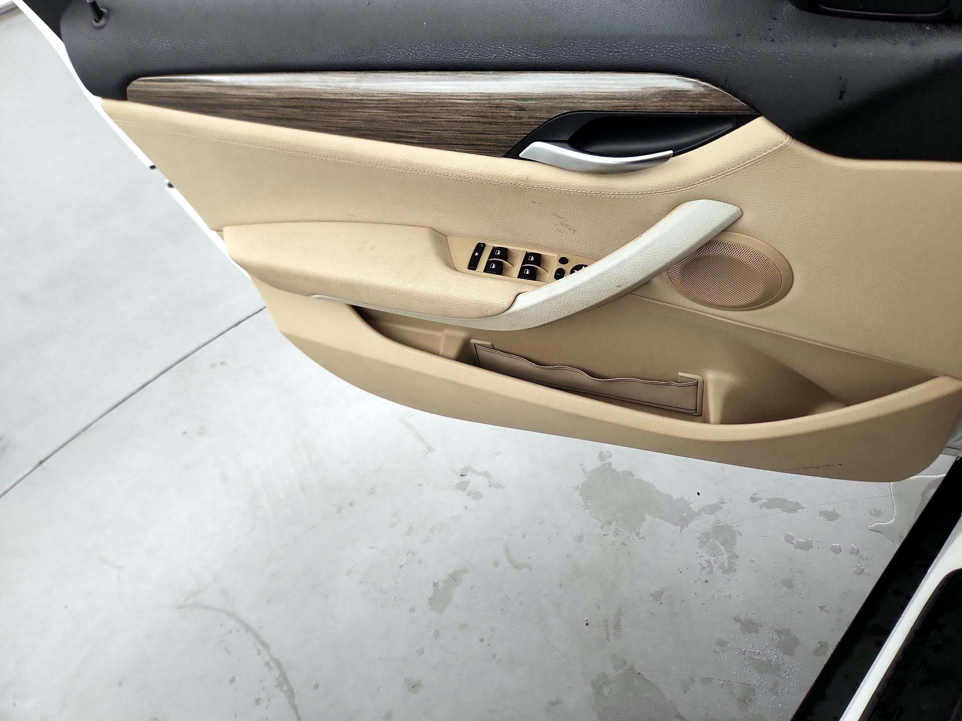Thumbnail: 2015 BMW X1 - 12