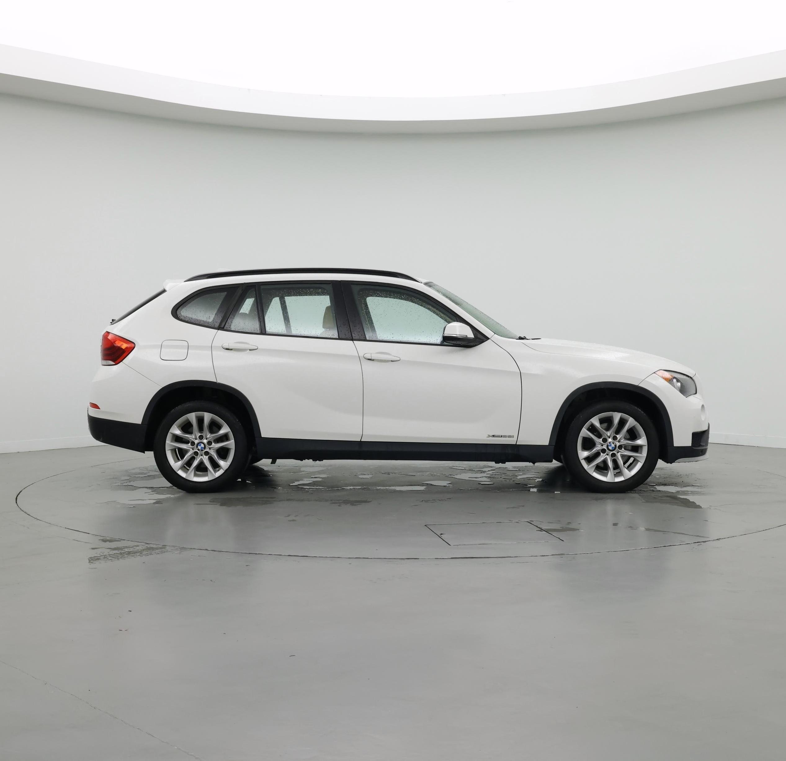 Thumbnail: 2015 BMW X1 - 7