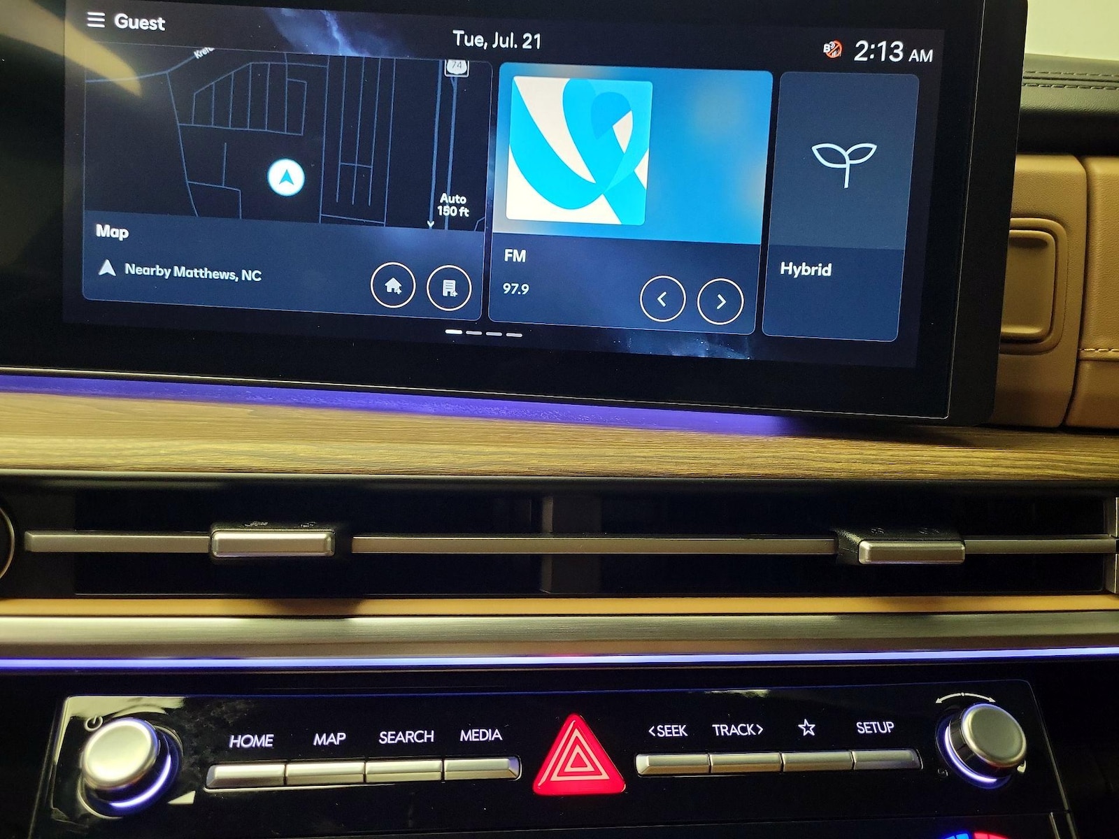 2026 Hyundai Santa Fe Limited - Photo 17