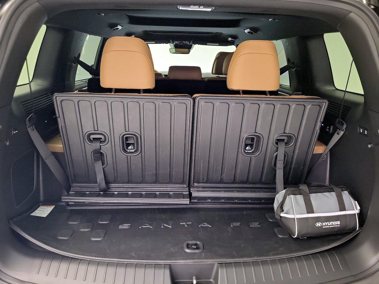 2026 Hyundai Santa Fe Limited - Photo 24