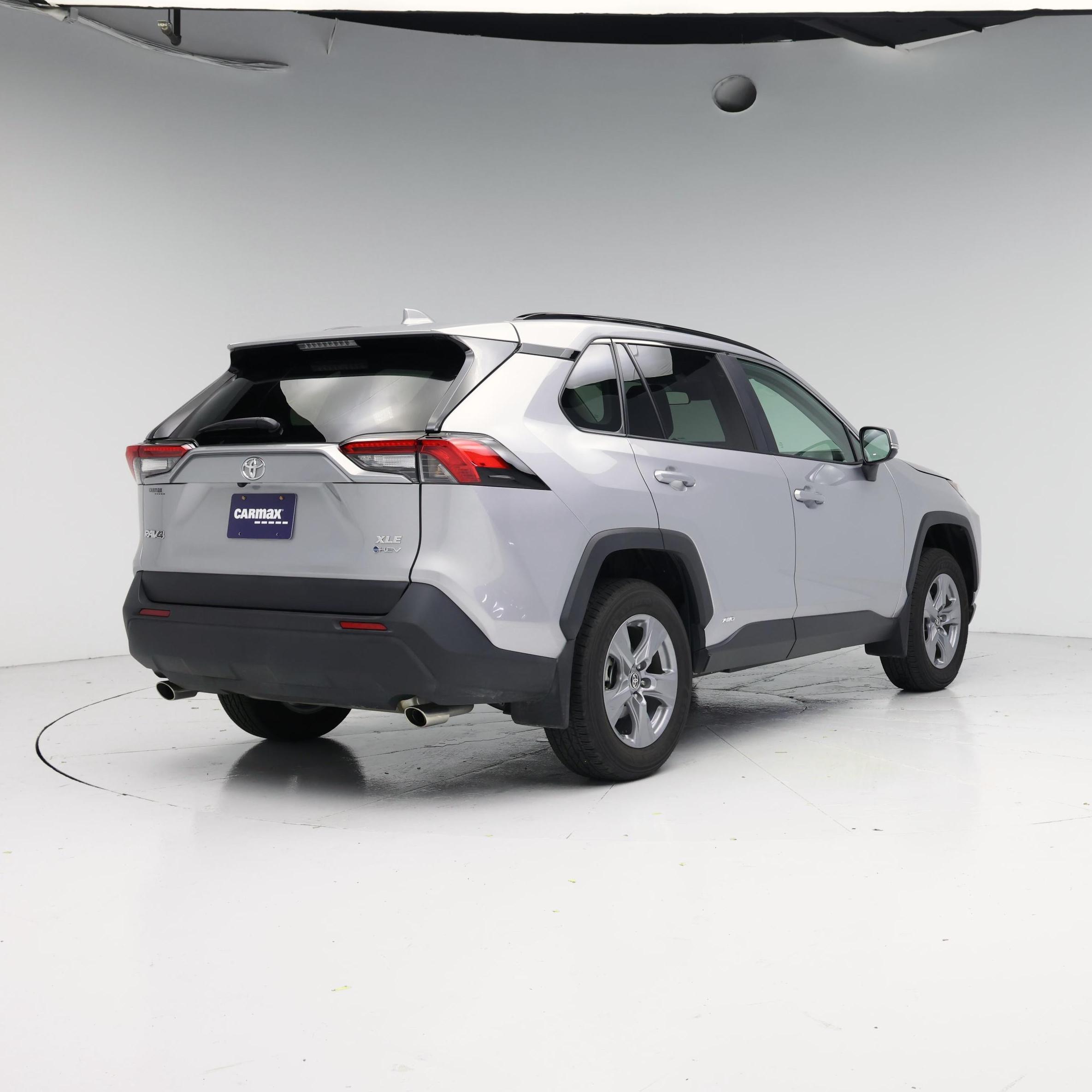 Thumbnail: 2025 Toyota RAV4 - 8