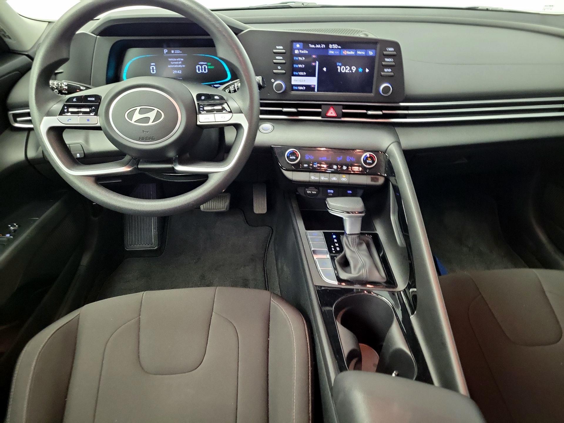 Thumbnail: 2025 Hyundai Elantra - 9
