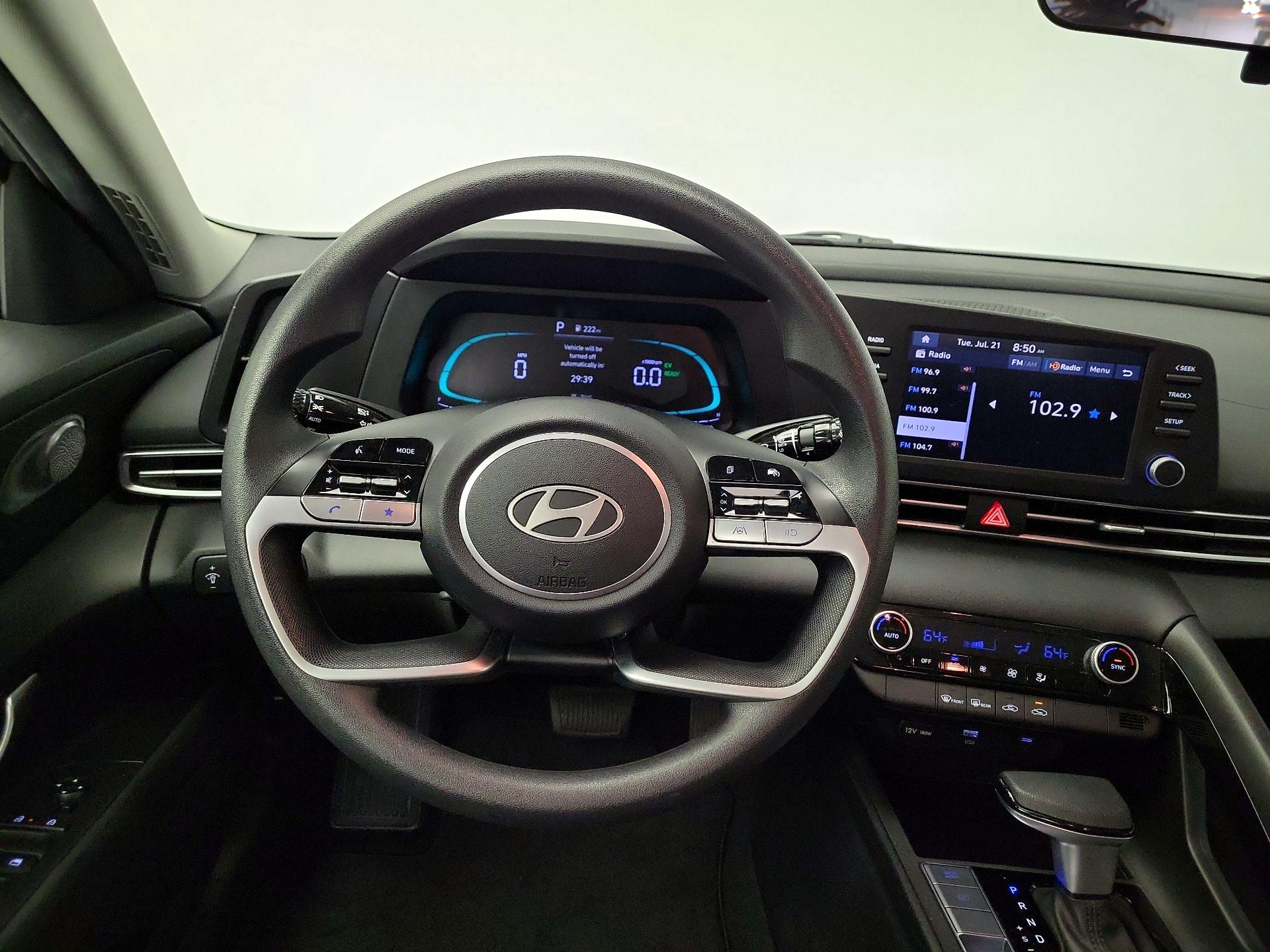 Thumbnail: 2025 Hyundai Elantra - 10